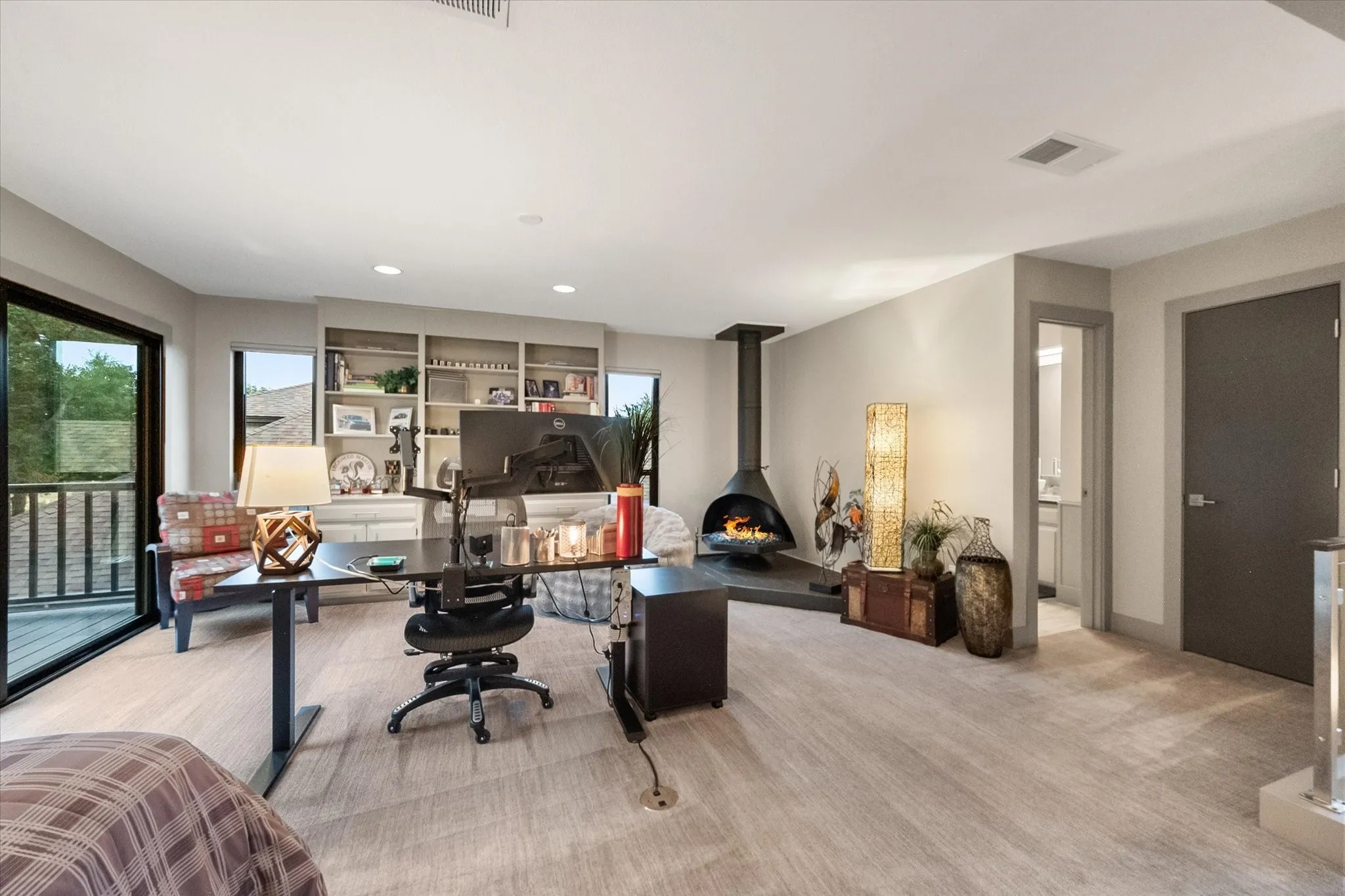 Single Family Residence For Sale in Tarrant County , 1422 Country Club Road, Arlington, Texas 76013, 3 Bedroom, 4 Bathroom, 2 Garage spaces, 3,256 Sqft, built in 1980, mls#21373163, Real Estate Agent in Arlington, Homes For Sale in Tarrant county, Homes For Sale in Arlington, Realtor in Arlington Texas, Real Estate Brokerage Independent Realty Texas, Luminita Cordes Realtor
