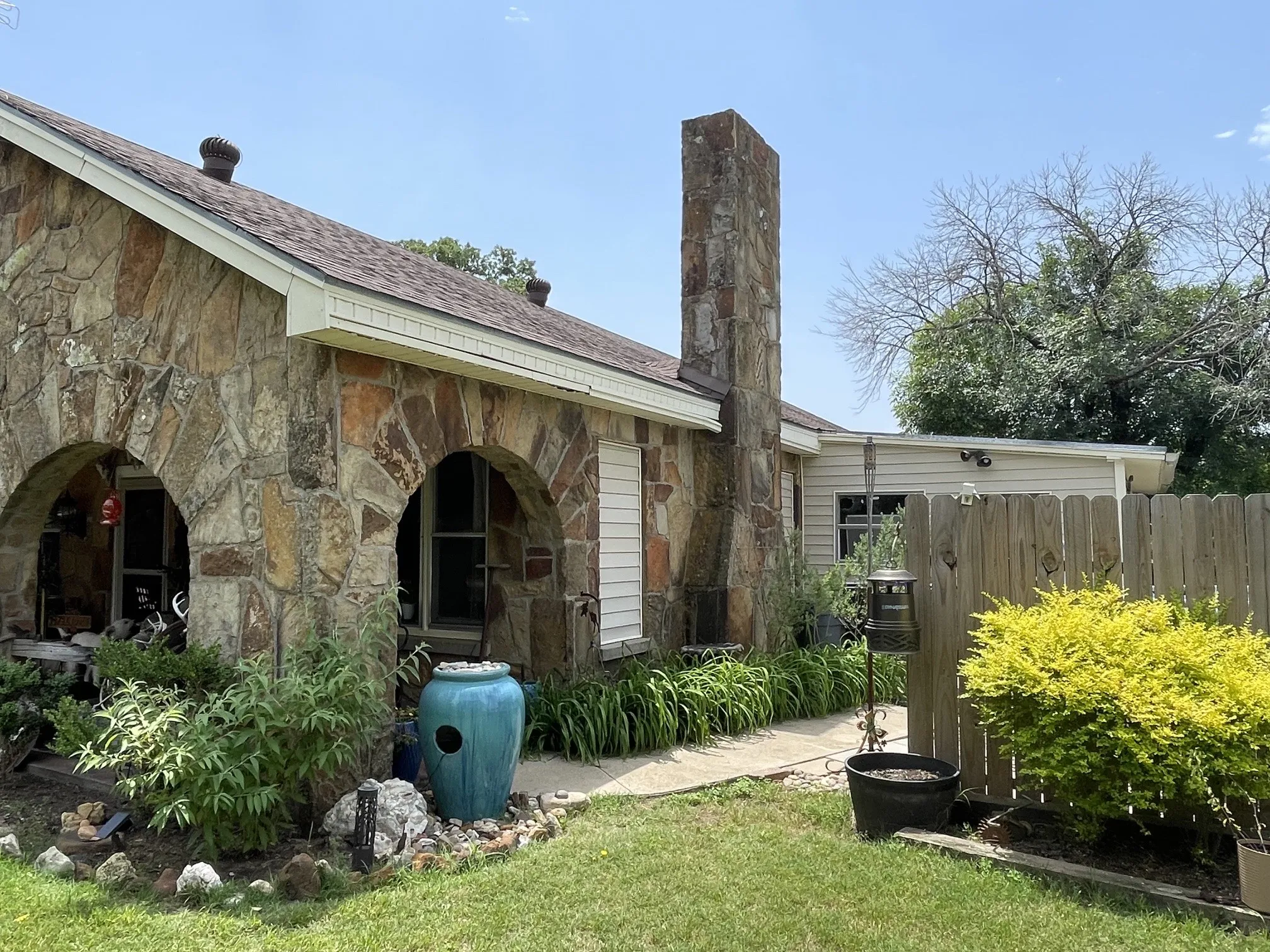 Single Family Residence For Sale in Parker County , 8475 Peden Road, Reno, Texas 76020, 3 Bedroom, 2 Bathroom, Garage spaces, 2,800 Sqft, built in 1920, mls#21376738, Real Estate Agent in Reno, Homes For Sale in Parker county, Homes For Sale in Reno, Realtor in Reno Texas, Real Estate Brokerage Independent Realty Texas, Luminita Cordes Realtor