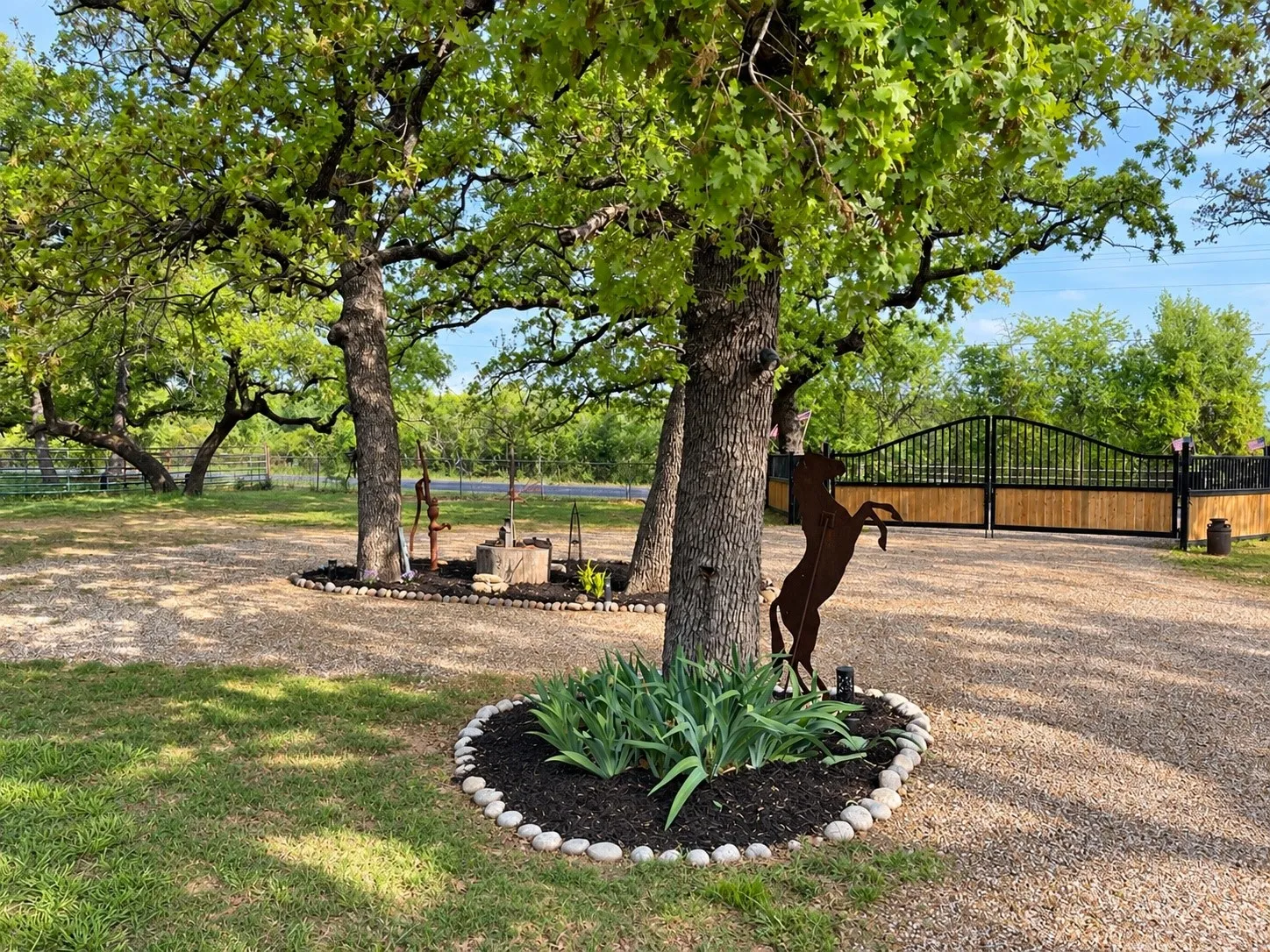 Single Family Residence For Sale in Parker County , 8475 Peden Road, Reno, Texas 76020, 3 Bedroom, 2 Bathroom, Garage spaces, 2,800 Sqft, built in 1920, mls#21376738, Real Estate Agent in Reno, Homes For Sale in Parker county, Homes For Sale in Reno, Realtor in Reno Texas, Real Estate Brokerage Independent Realty Texas, Luminita Cordes Realtor