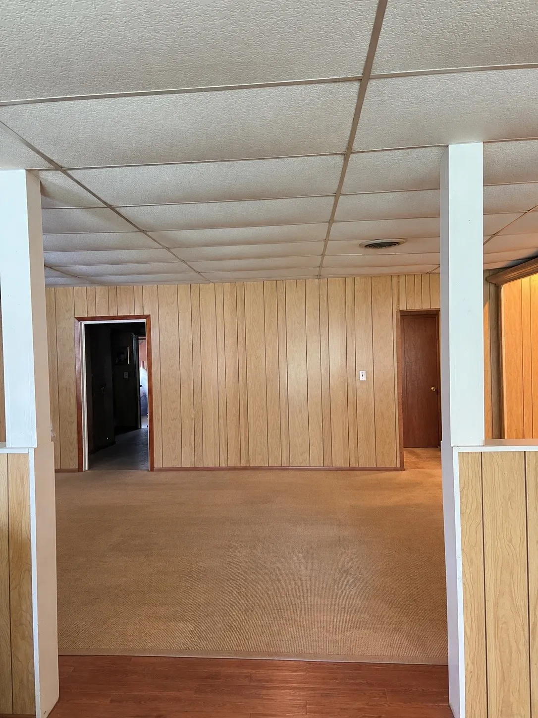 Single Family Residence For Sale in Parker County , 8475 Peden Road, Reno, Texas 76020, 3 Bedroom, 2 Bathroom, Garage spaces, 2,800 Sqft, built in 1920, mls#21376738, Real Estate Agent in Reno, Homes For Sale in Parker county, Homes For Sale in Reno, Realtor in Reno Texas, Real Estate Brokerage Independent Realty Texas, Luminita Cordes Realtor