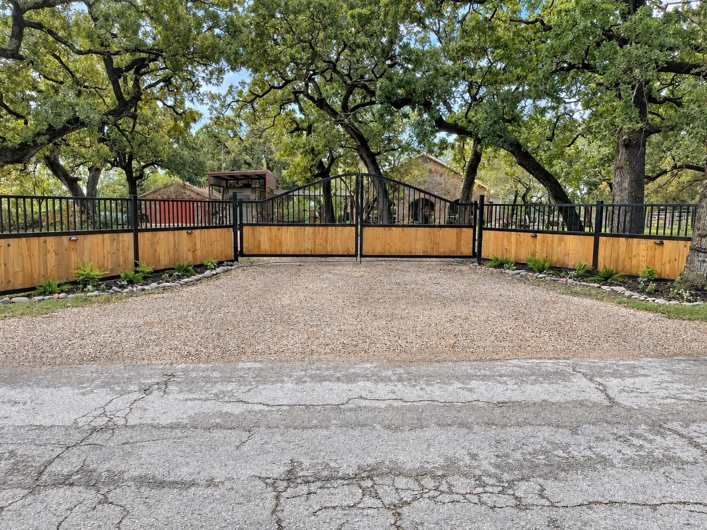 Single Family Residence For Sale in Parker County , 8475 Peden Road, Reno, Texas 76020, 3 Bedroom, 2 Bathroom, Garage spaces, 2,800 Sqft, built in 1920, mls#21376738, Real Estate Agent in Reno, Homes For Sale in Parker county, Homes For Sale in Reno, Realtor in Reno Texas, Real Estate Brokerage Independent Realty Texas, Luminita Cordes Realtor