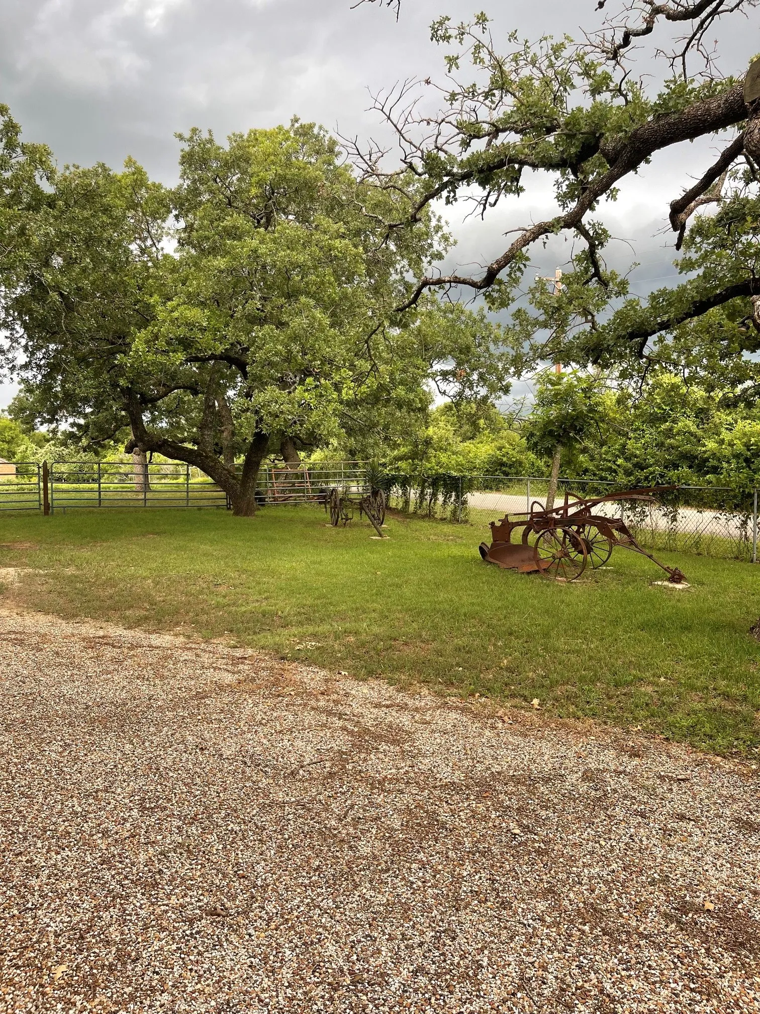 Single Family Residence For Sale in Parker County , 8475 Peden Road, Reno, Texas 76020, 3 Bedroom, 2 Bathroom, Garage spaces, 2,800 Sqft, built in 1920, mls#21376738, Real Estate Agent in Reno, Homes For Sale in Parker county, Homes For Sale in Reno, Realtor in Reno Texas, Real Estate Brokerage Independent Realty Texas, Luminita Cordes Realtor