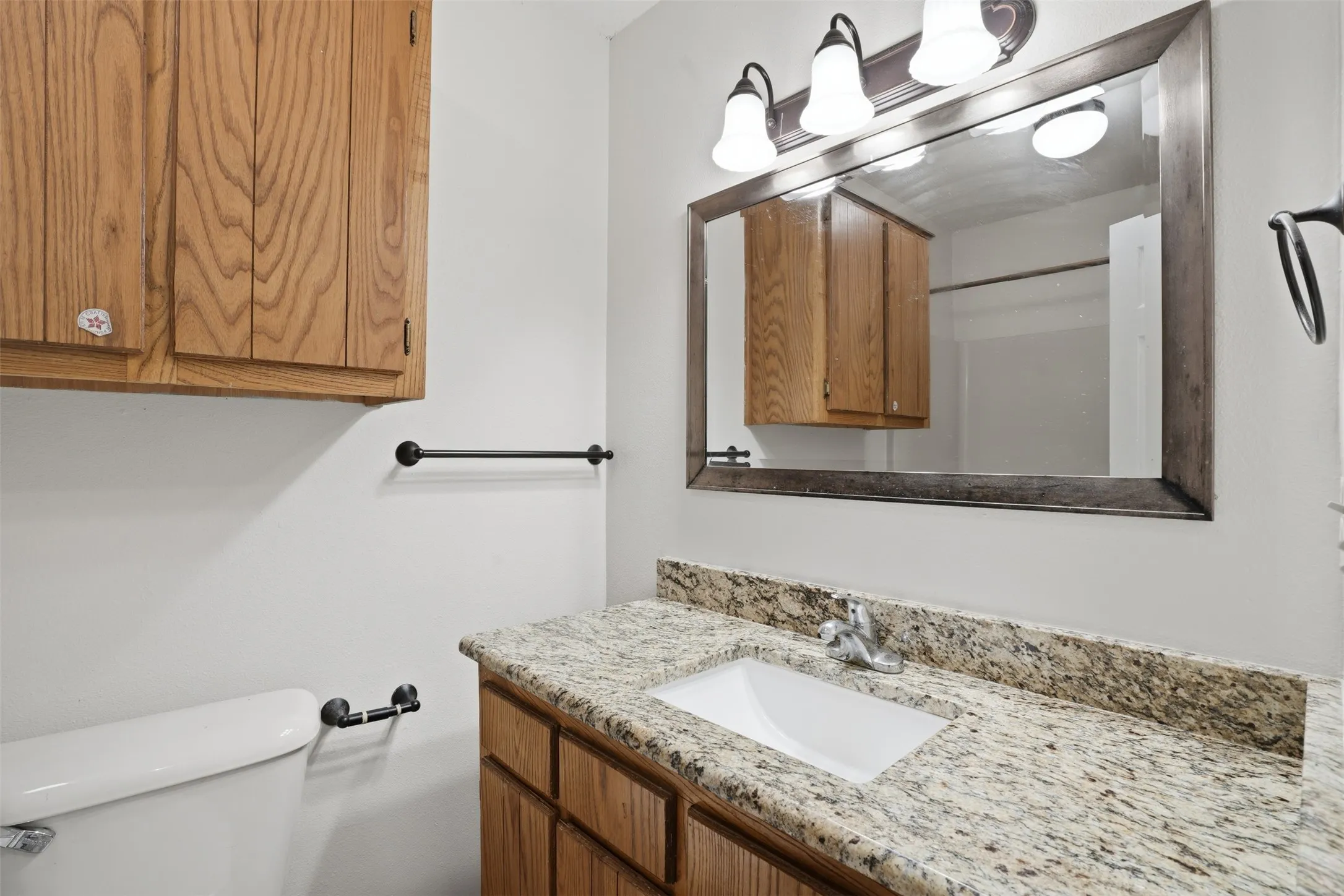 Duplex For Rent in Grayson County , 106 Shaw Street 106, Tom Bean, Texas 75491, 2 Bedroom, 1 Bathroom, Garage spaces, 938 Sqft, built in 1996, mls#21377870, Real Estate Agent in Tom Bean, Homes For Rent in Grayson county, Homes For Rent in Tom Bean, Realtor in Tom Bean Texas, Real Estate Brokerage Independent Realty Texas, Luminita Cordes Realtor