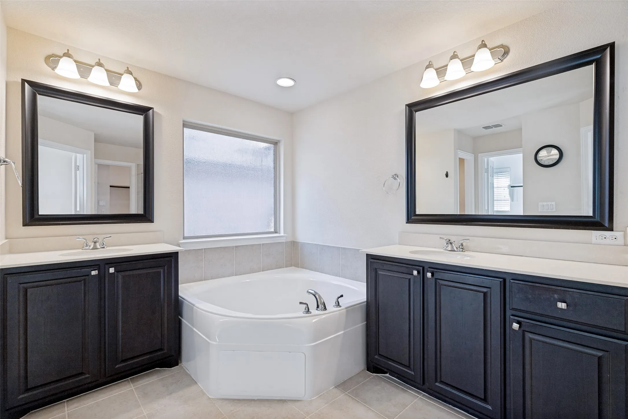 Single Family Residence For Rent in Collin County , 3712 Cobblecreek Drive, Mc Kinney, Texas 75070, 4 Bedroom, 4 Bathroom, 2 Garage spaces, 2,649 Sqft, built in 2016, mls#21377002, Real Estate Agent in Mc Kinney, Homes For Rent in Collin county, Homes For Rent in Mc Kinney, Realtor in Mc Kinney Texas, Real Estate Brokerage Independent Realty Texas, Luminita Cordes Realtor