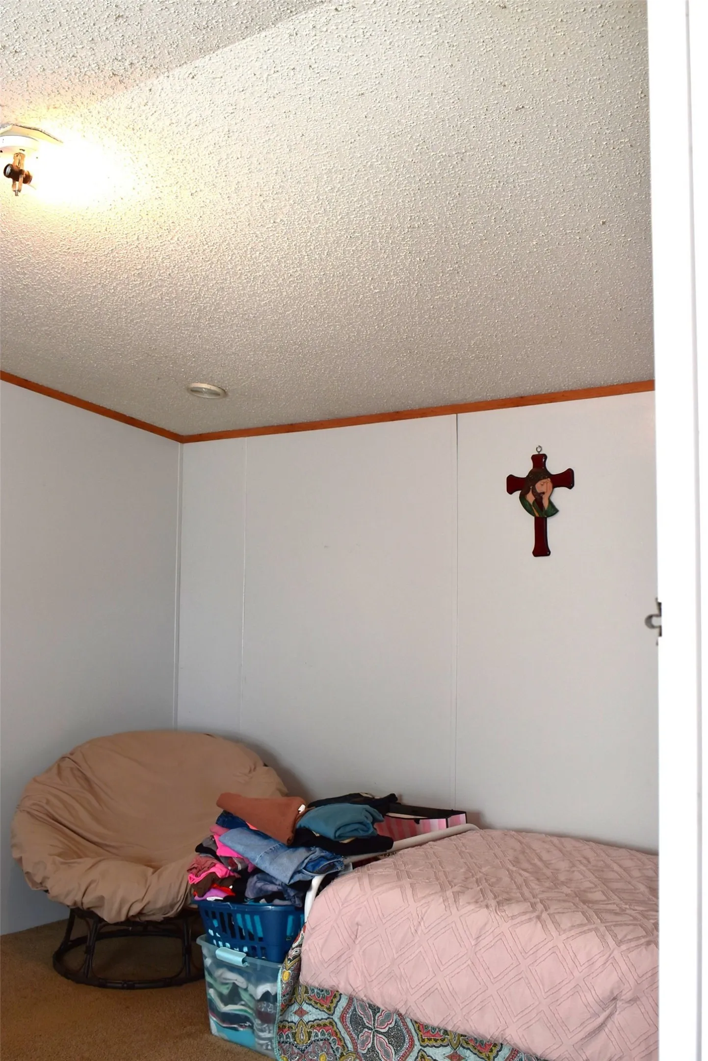Manufactured Home For Sale in Hopkins County , 195 County Road 2468, Winnsboro, Texas 75494, 3 Bedroom, 2 Bathroom, Garage spaces, 840 Sqft, built in 2000, mls#21377579, Real Estate Agent in Winnsboro, Homes For Sale in Hopkins county, Homes For Sale in Winnsboro, Realtor in Winnsboro Texas, Real Estate Brokerage Independent Realty Texas, Luminita Cordes Realtor