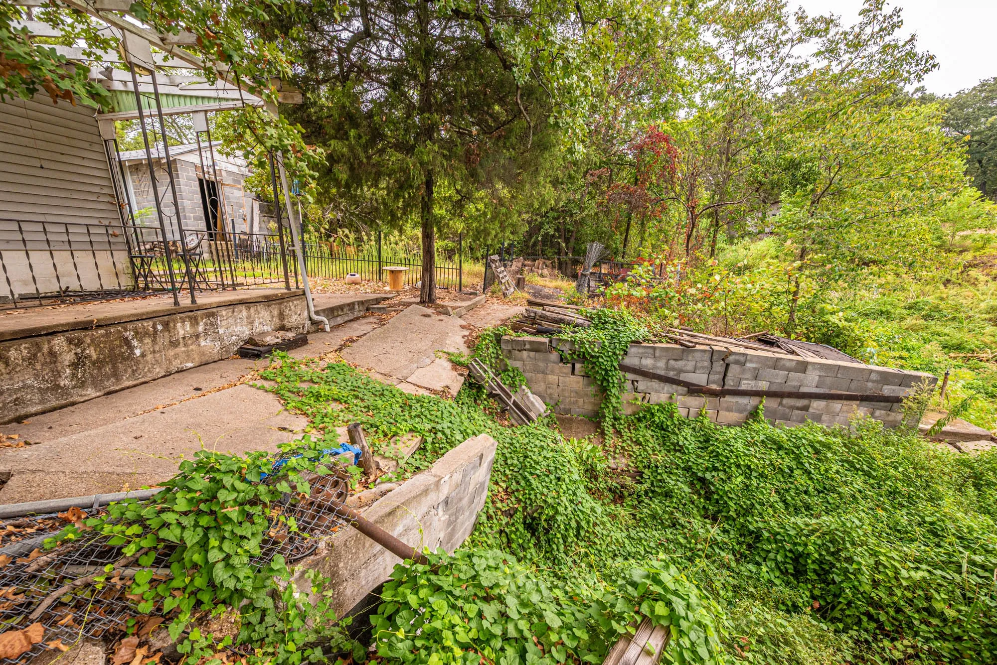 Single Family Residence For Sale in Henderson County , 143 Vistaridge Drive, Mabank, Texas 75156, 3 Bedroom, 2 Bathroom, 2 Garage spaces, 1,104 Sqft, built in 0, mls#21376477, Real Estate Agent in Mabank, Homes For Sale in Henderson county, Homes For Sale in Mabank, Realtor in Mabank Texas, Real Estate Brokerage Independent Realty Texas, Luminita Cordes Realtor