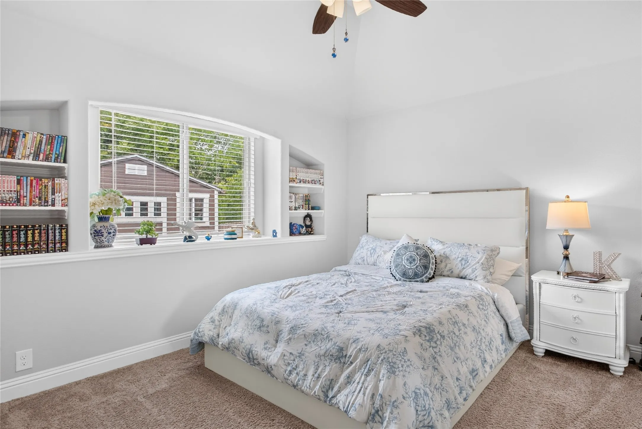 Single Family Residence For Sale in Denton County , 628 Lake Cove Drive, Little Elm, Texas 75068, 4 Bedroom, 2 Bathroom, 2 Garage spaces, 2,242 Sqft, built in 2019, mls#21377877, Real Estate Agent in Little Elm, Homes For Sale in Denton county, Homes For Sale in Little Elm, Realtor in Little Elm Texas, Real Estate Brokerage Independent Realty Texas, Luminita Cordes Realtor