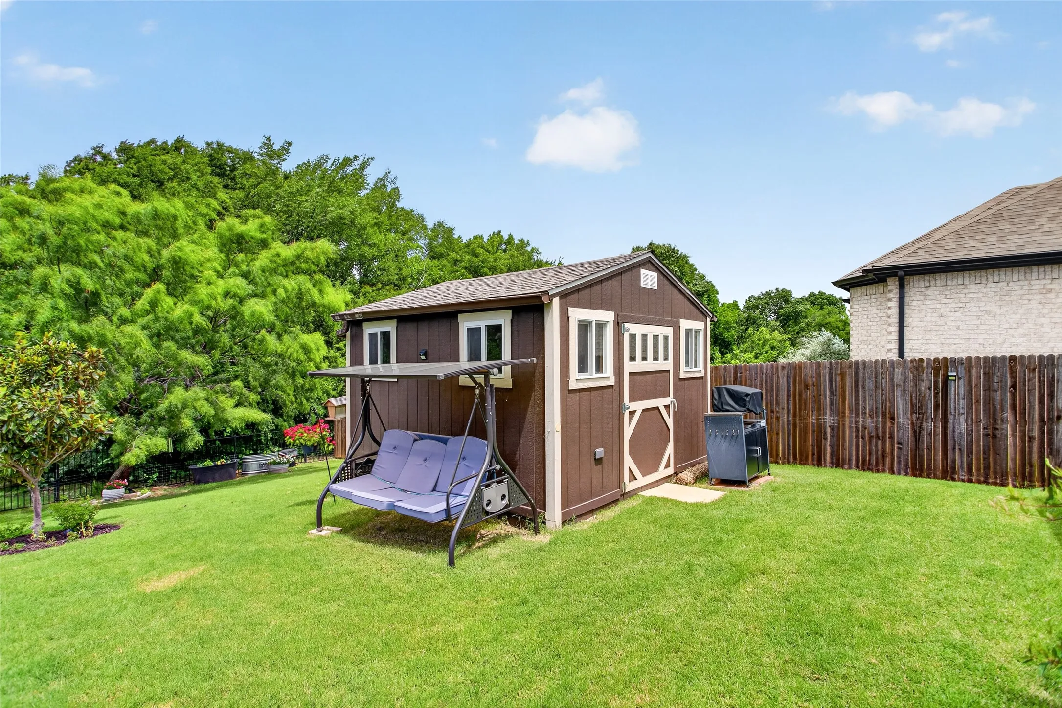 Single Family Residence For Sale in Denton County , 628 Lake Cove Drive, Little Elm, Texas 75068, 4 Bedroom, 2 Bathroom, 2 Garage spaces, 2,242 Sqft, built in 2019, mls#21377877, Real Estate Agent in Little Elm, Homes For Sale in Denton county, Homes For Sale in Little Elm, Realtor in Little Elm Texas, Real Estate Brokerage Independent Realty Texas, Luminita Cordes Realtor