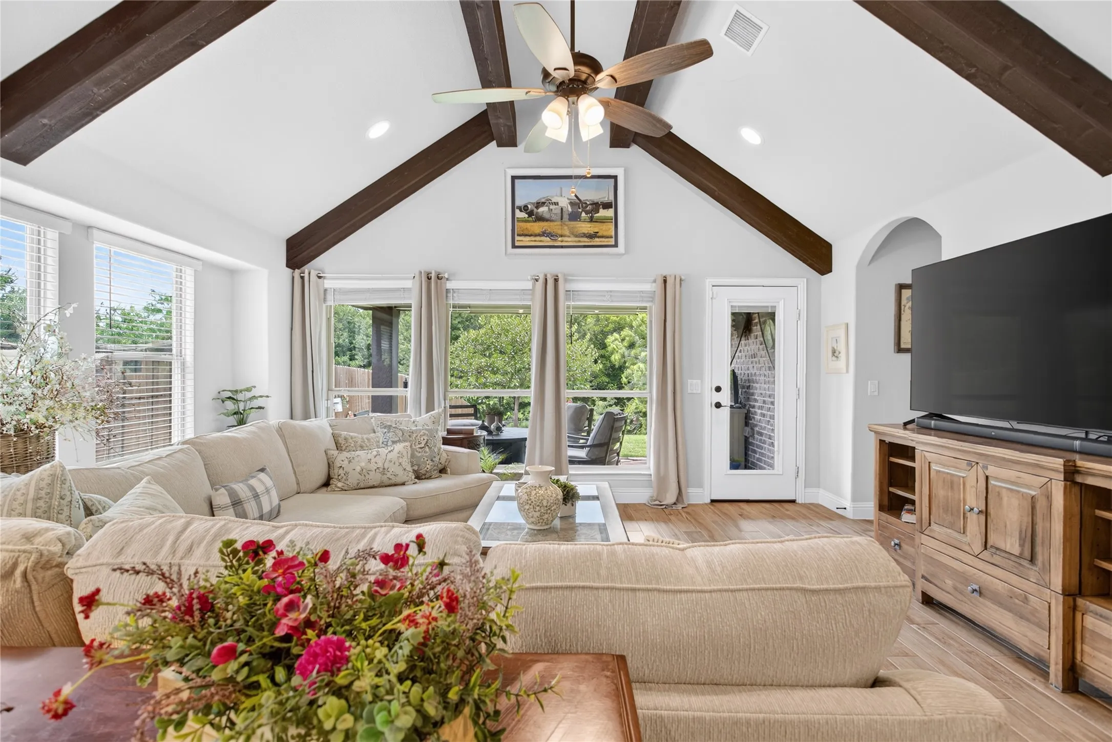 Single Family Residence For Sale in Denton County , 628 Lake Cove Drive, Little Elm, Texas 75068, 4 Bedroom, 2 Bathroom, 2 Garage spaces, 2,242 Sqft, built in 2019, mls#21377877, Real Estate Agent in Little Elm, Homes For Sale in Denton county, Homes For Sale in Little Elm, Realtor in Little Elm Texas, Real Estate Brokerage Independent Realty Texas, Luminita Cordes Realtor