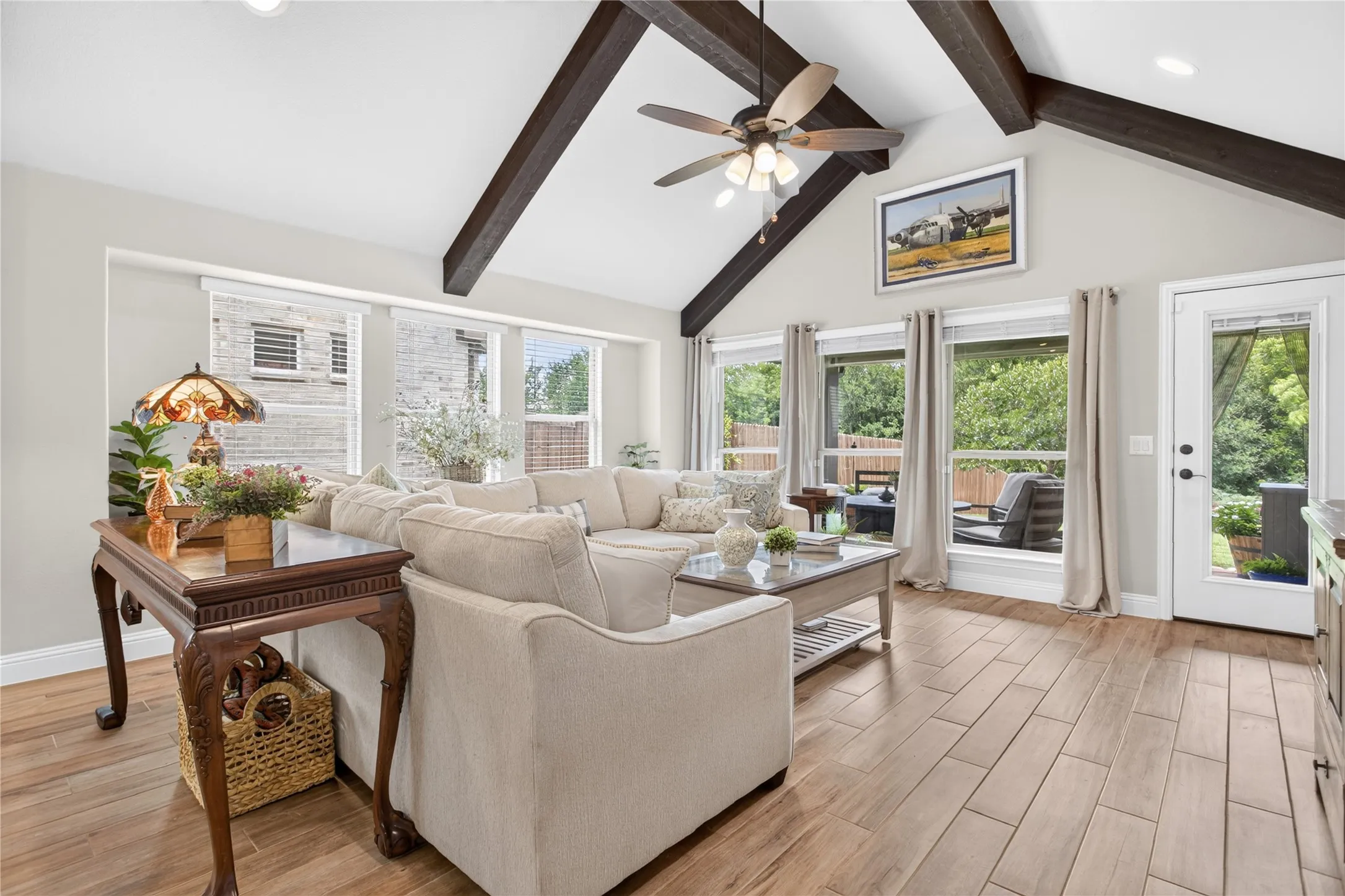 Single Family Residence For Sale in Denton County , 628 Lake Cove Drive, Little Elm, Texas 75068, 4 Bedroom, 2 Bathroom, 2 Garage spaces, 2,242 Sqft, built in 2019, mls#21377877, Real Estate Agent in Little Elm, Homes For Sale in Denton county, Homes For Sale in Little Elm, Realtor in Little Elm Texas, Real Estate Brokerage Independent Realty Texas, Luminita Cordes Realtor