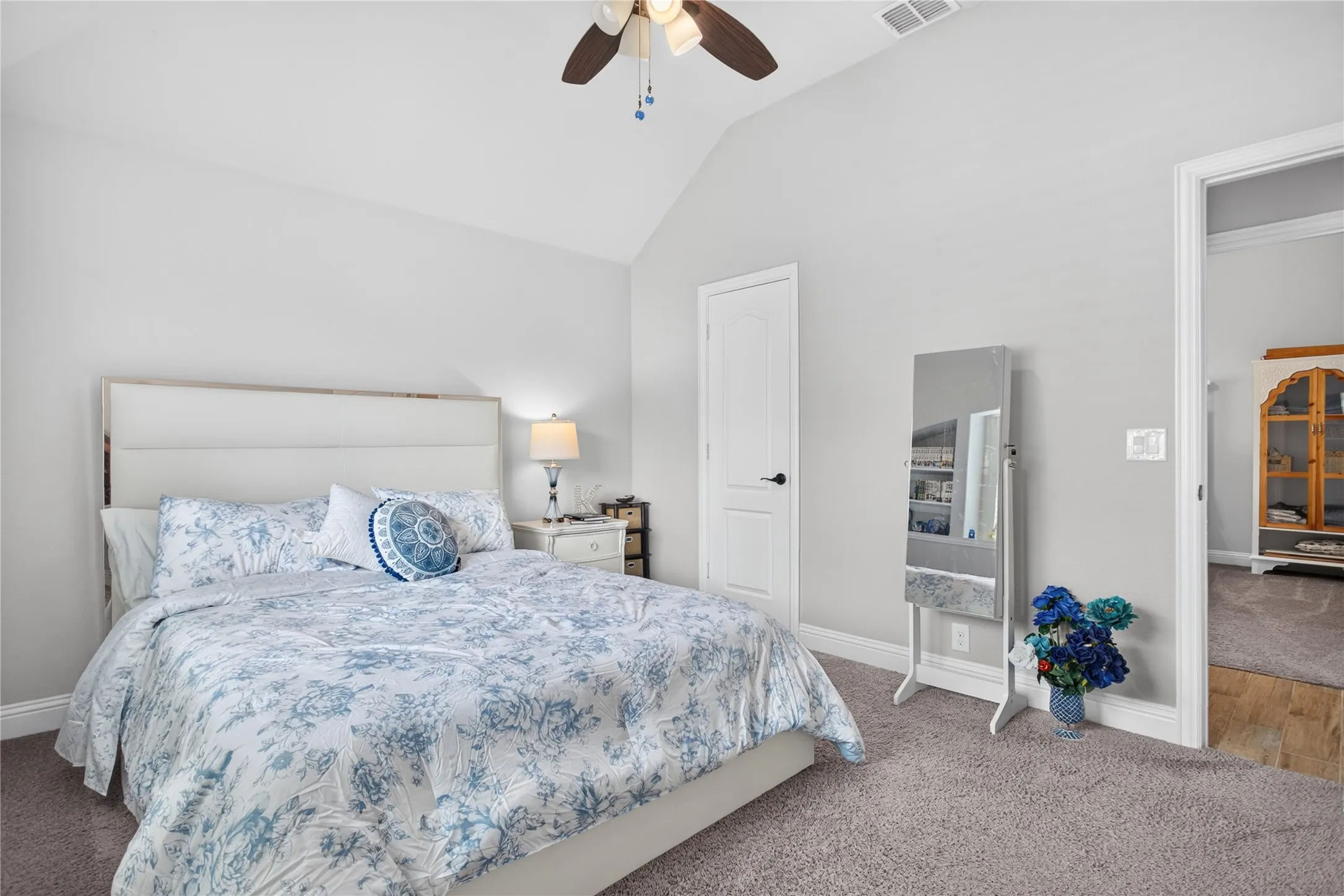Single Family Residence For Sale in Denton County , 628 Lake Cove Drive, Little Elm, Texas 75068, 4 Bedroom, 2 Bathroom, 2 Garage spaces, 2,242 Sqft, built in 2019, mls#21377877, Real Estate Agent in Little Elm, Homes For Sale in Denton county, Homes For Sale in Little Elm, Realtor in Little Elm Texas, Real Estate Brokerage Independent Realty Texas, Luminita Cordes Realtor