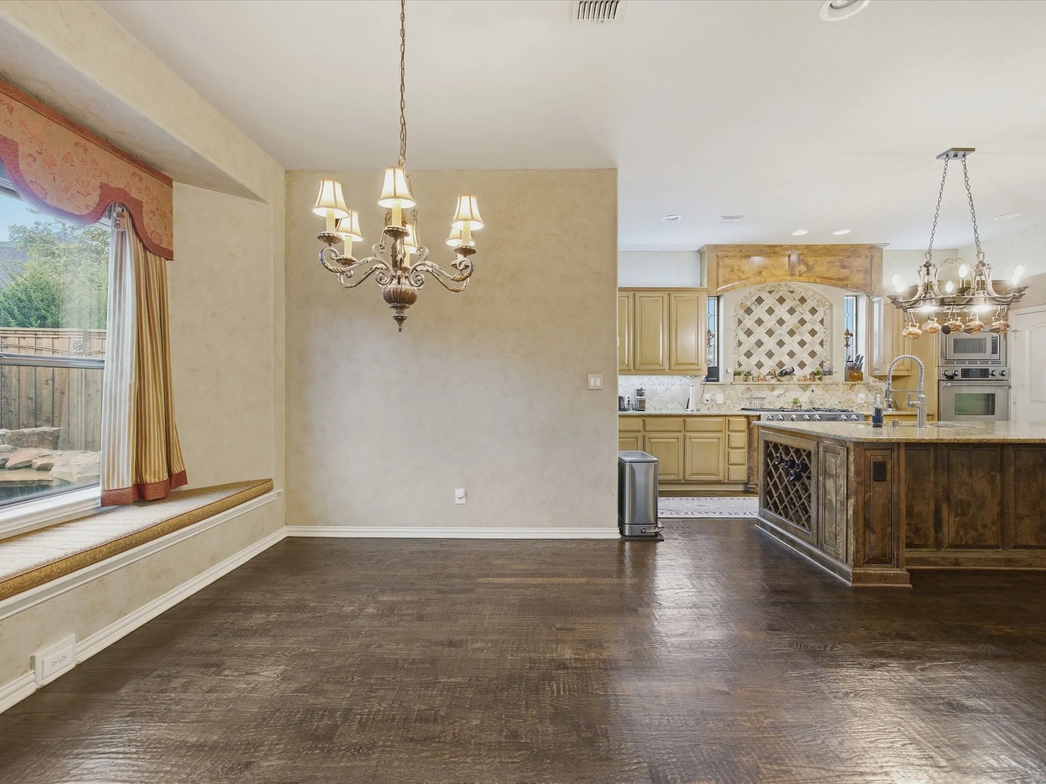 Single Family Residence For Rent in Denton County , 11076 Brighton Lane, Frisco, Texas 75033, 5 Bedroom, 4 Bathroom, 3 Garage spaces, 4,446 Sqft, built in 2005, mls#21377843, Real Estate Agent in Frisco, Homes For Rent in Denton county, Homes For Rent in Frisco, Realtor in Frisco Texas, Real Estate Brokerage Independent Realty Texas, Luminita Cordes Realtor