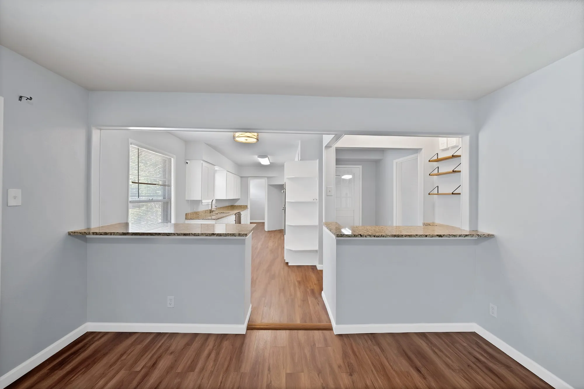 Single Family Residence For Sale in Dallas County , 1003 Brookhollow Drive, Irving, Texas 75061, 3 Bedroom, 2 Bathroom, 2 Garage spaces, 1,730 Sqft, built in 1957, mls#21377784, Real Estate Agent in Irving, Homes For Sale in Dallas county, Homes For Sale in Irving, Realtor in Irving Texas, Real Estate Brokerage Independent Realty Texas, Luminita Cordes Realtor