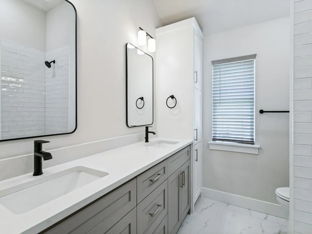 Lovely Guest Bath