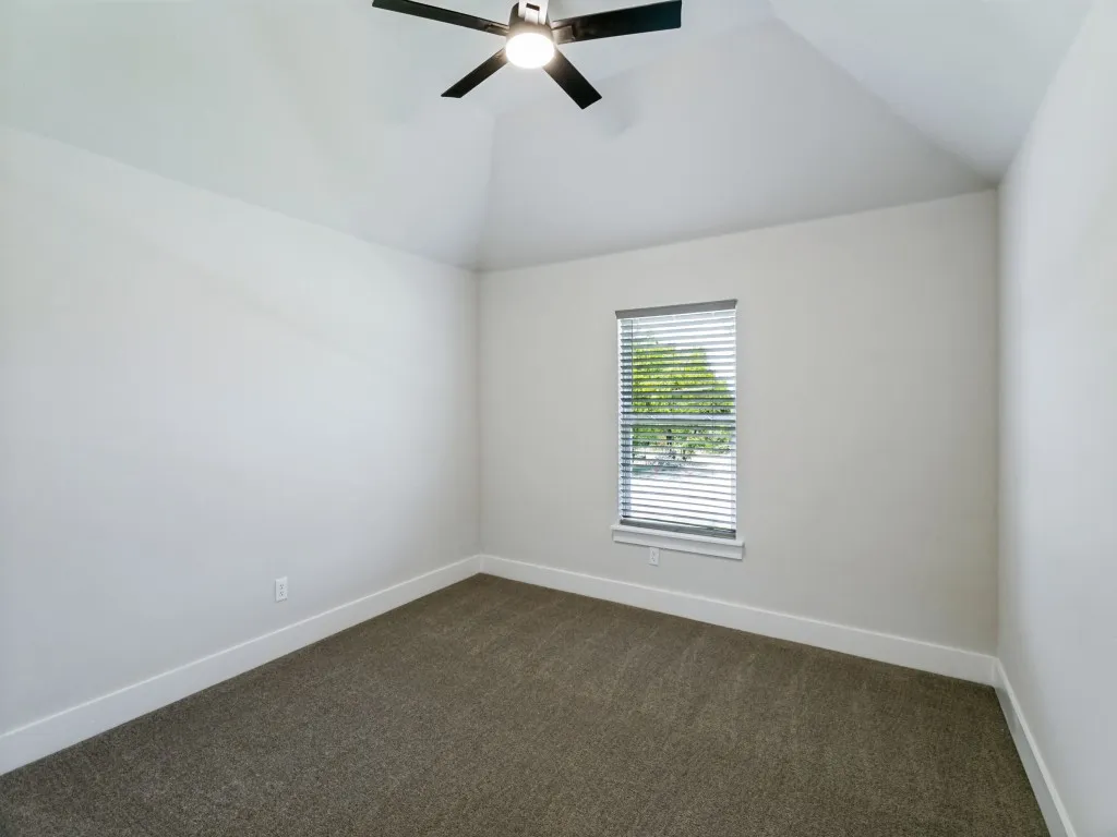 Split Bedroom Arrangement