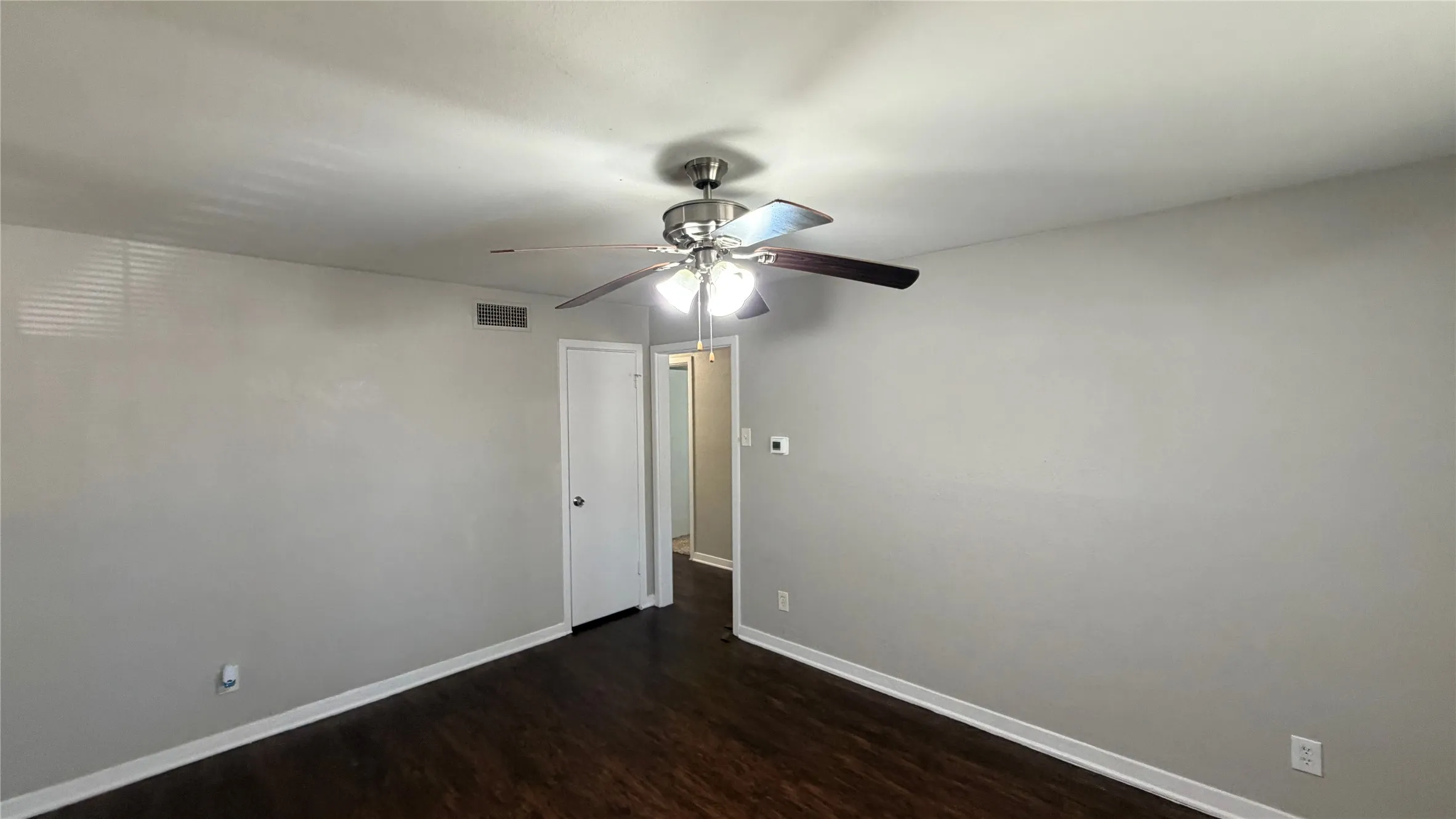 Single Family Residence For Rent in Dallas County , 7420 Arborcrest Drive, Dallas, Texas 75232, 3 Bedroom, 2 Bathroom, 1 Garage spaces, 1,218 Sqft, built in 1957, mls#21377882, Real Estate Agent in Dallas, Homes For Rent in Dallas county, Homes For Rent in Dallas, Realtor in Dallas Texas, Real Estate Brokerage Independent Realty Texas, Luminita Cordes Realtor