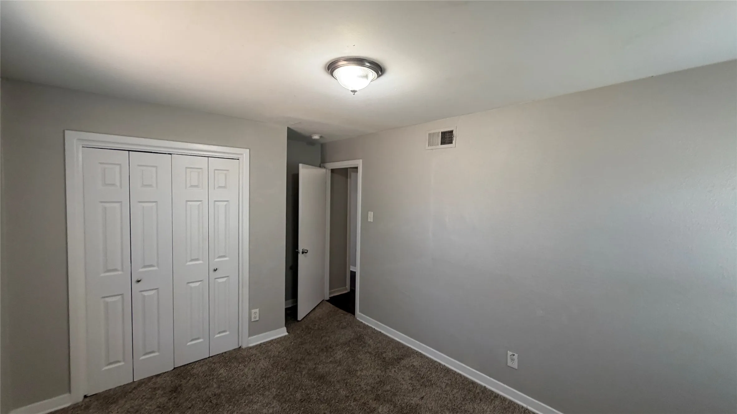 Single Family Residence For Rent in Dallas County , 7420 Arborcrest Drive, Dallas, Texas 75232, 3 Bedroom, 2 Bathroom, 1 Garage spaces, 1,218 Sqft, built in 1957, mls#21377882, Real Estate Agent in Dallas, Homes For Rent in Dallas county, Homes For Rent in Dallas, Realtor in Dallas Texas, Real Estate Brokerage Independent Realty Texas, Luminita Cordes Realtor
