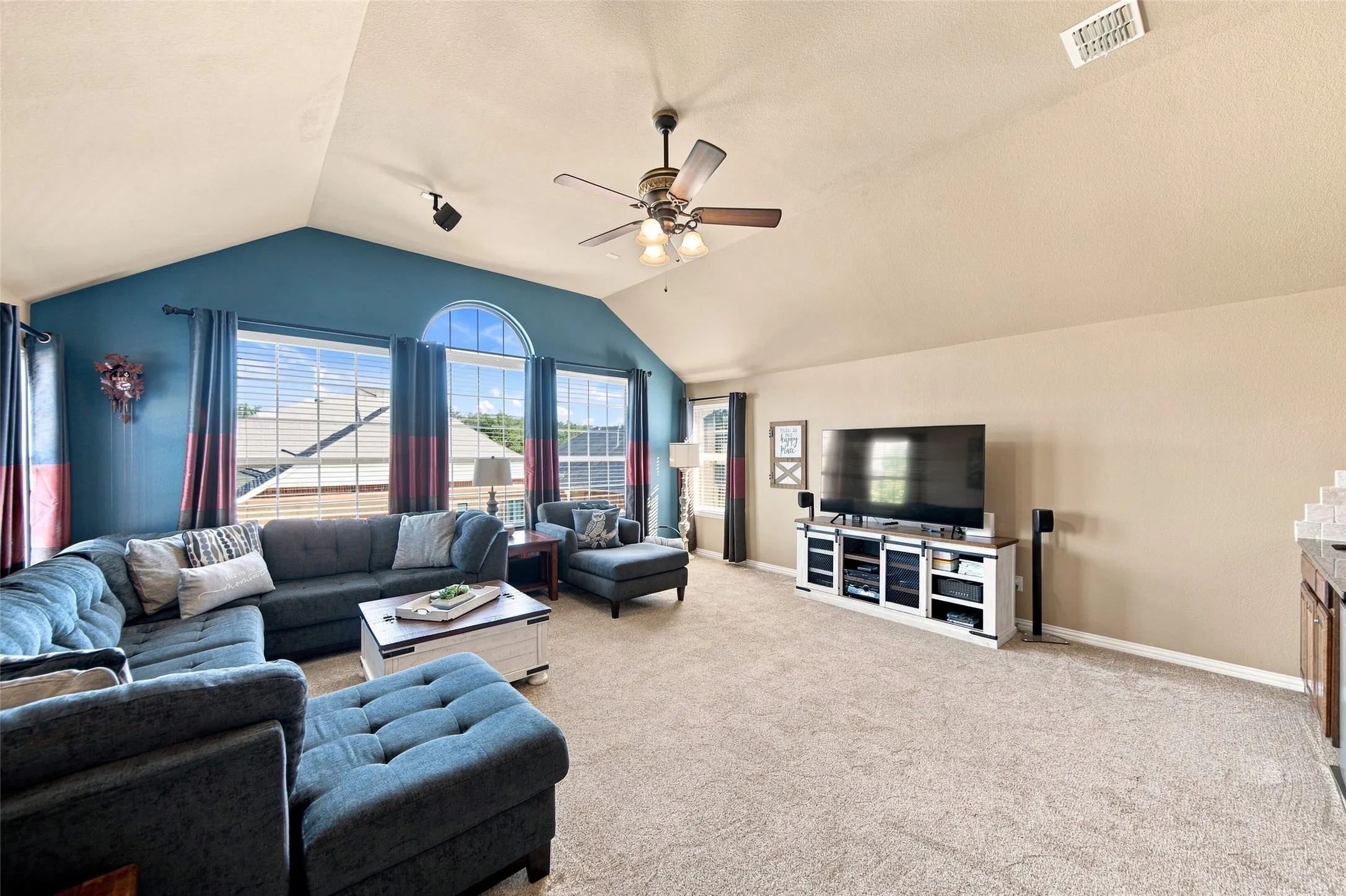 Single Family Residence For Sale in Collin County , 904 Cougar Drive, Allen, Texas 75013, 4 Bedroom, 4 Bathroom, 2 Garage spaces, 3,213 Sqft, built in 2010, mls#21351162, Real Estate Agent in Allen, Homes For Sale in Collin county, Homes For Sale in Allen, Realtor in Allen Texas, Real Estate Brokerage Independent Realty Texas, Luminita Cordes Realtor
