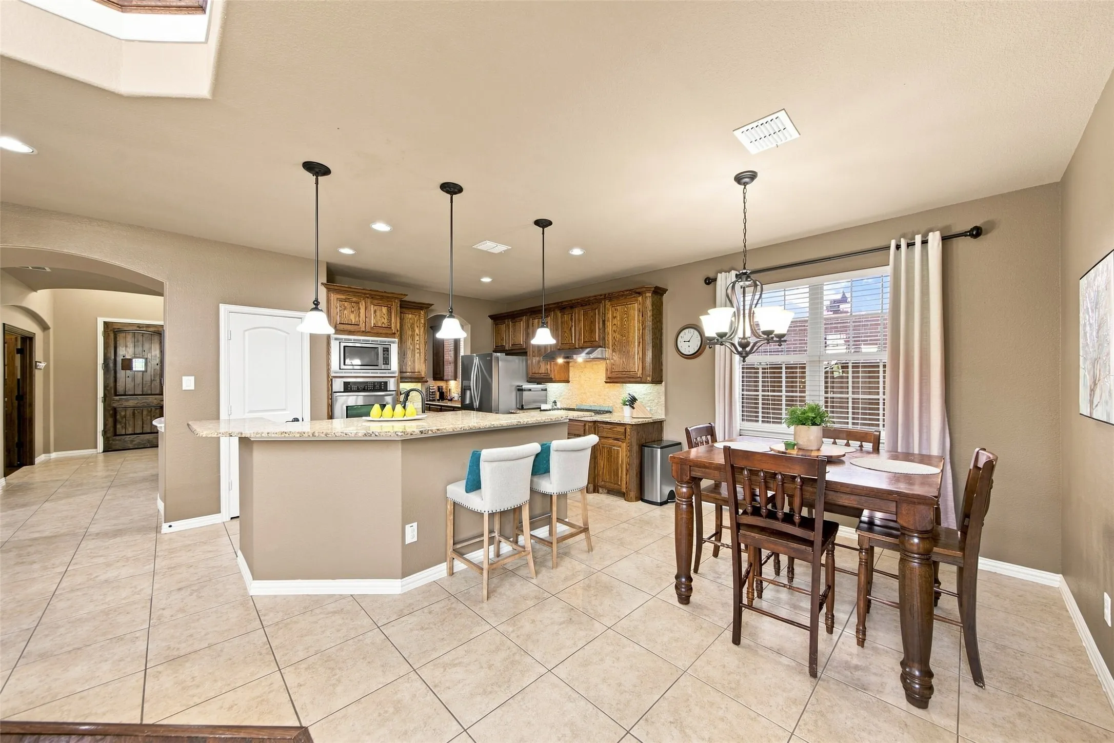 Single Family Residence For Sale in Collin County , 904 Cougar Drive, Allen, Texas 75013, 4 Bedroom, 4 Bathroom, 2 Garage spaces, 3,213 Sqft, built in 2010, mls#21351162, Real Estate Agent in Allen, Homes For Sale in Collin county, Homes For Sale in Allen, Realtor in Allen Texas, Real Estate Brokerage Independent Realty Texas, Luminita Cordes Realtor