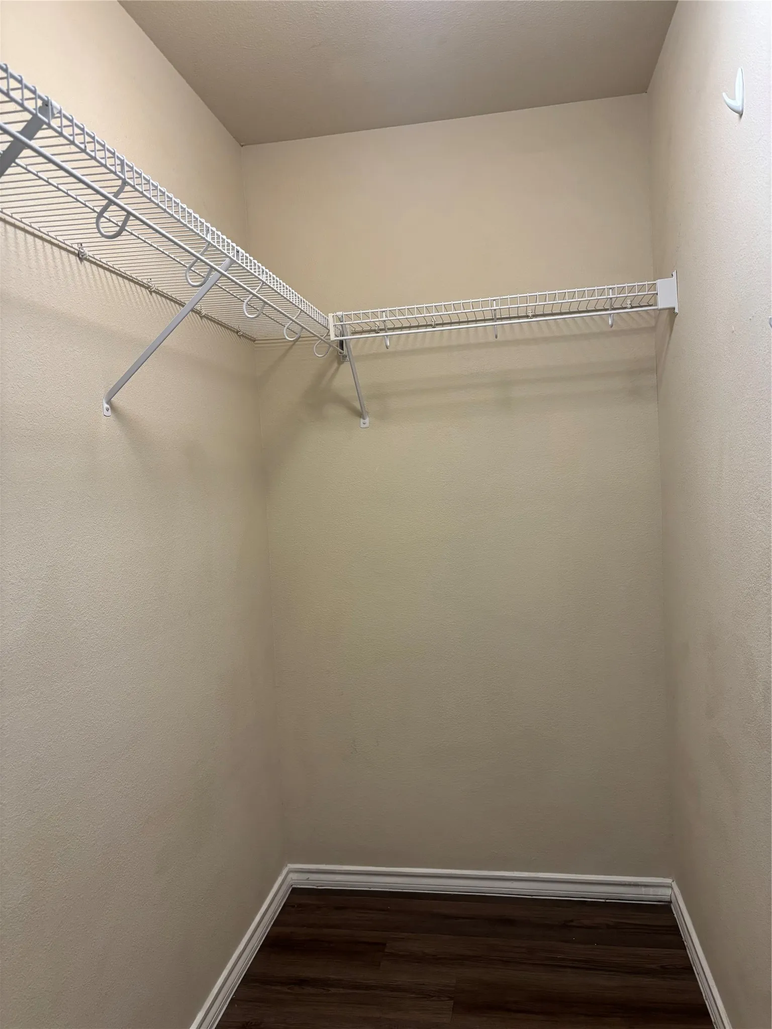 Single Family Residence For Rent in Collin County , 2711 Prairie Creek Drive, Mc Kinney, Texas 75071, 3 Bedroom, 2 Bathroom, 2 Garage spaces, 1,249 Sqft, built in 1999, mls#21377887, Real Estate Agent in Mc Kinney, Homes For Rent in Collin county, Homes For Rent in Mc Kinney, Realtor in Mc Kinney Texas, Real Estate Brokerage Independent Realty Texas, Luminita Cordes Realtor