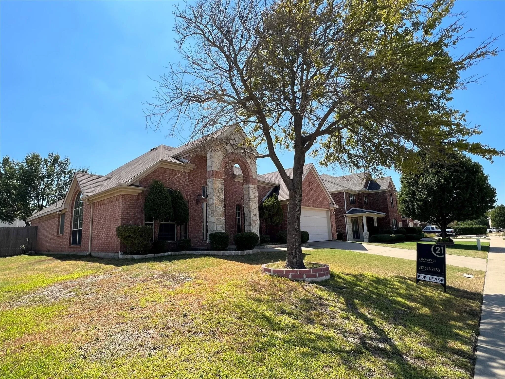 Single Family Residence For Rent in Dallas County , 429 N Waterford Oaks Drive, Cedar Hill, Texas 75104, 3 Bedroom, 2 Bathroom, 2 Garage spaces, 2,276 Sqft, built in 2002, mls#21377891, Real Estate Agent in Cedar Hill, Homes For Rent in Dallas county, Homes For Rent in Cedar Hill, Realtor in Cedar Hill Texas, Real Estate Brokerage Independent Realty Texas, Luminita Cordes Realtor