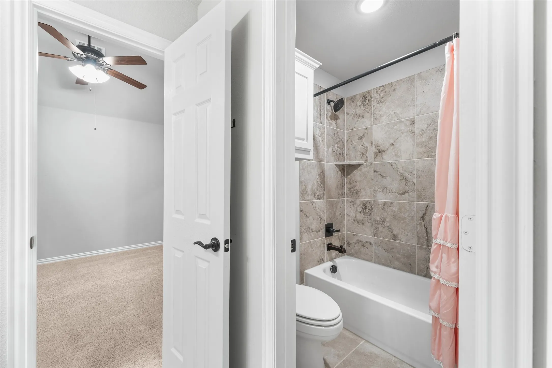 Single Family Residence For Rent in Collin County , 701 Featherstone Lane, Prosper, Texas 75078, 6 Bedroom, 4 Bathroom, 4 Garage spaces, 4,950 Sqft, built in 2020, mls#21366283, Real Estate Agent in Prosper, Homes For Rent in Collin county, Homes For Rent in Prosper, Realtor in Prosper Texas, Real Estate Brokerage Independent Realty Texas, Luminita Cordes Realtor