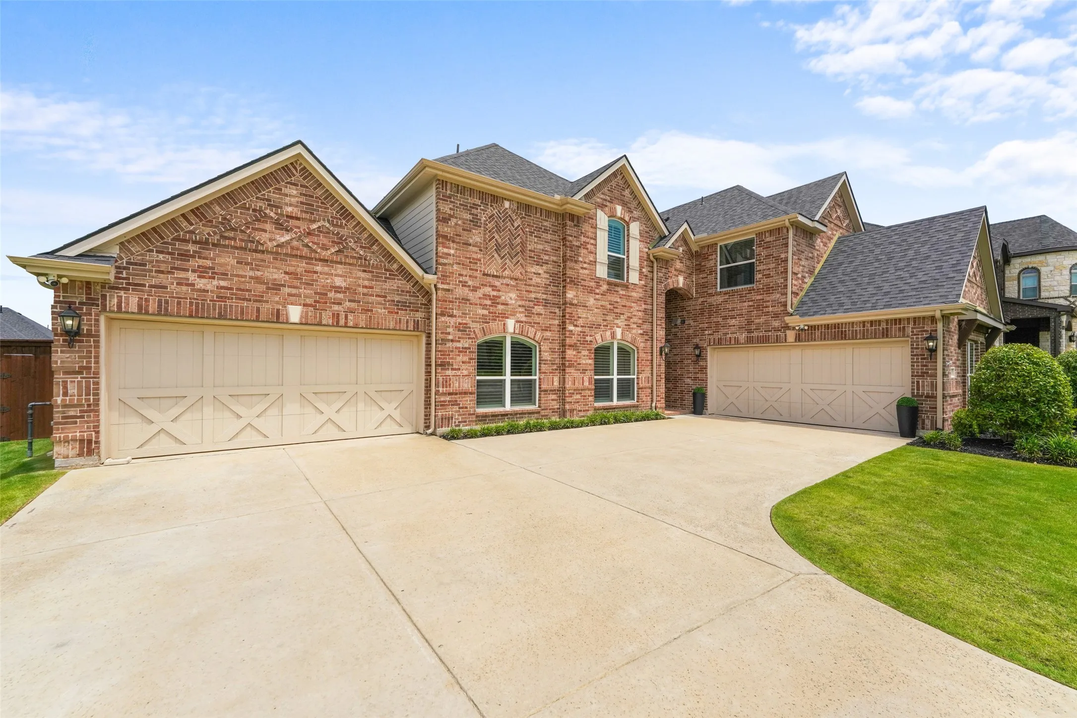 Single Family Residence For Rent in Collin County , 701 Featherstone Lane, Prosper, Texas 75078, 6 Bedroom, 4 Bathroom, 4 Garage spaces, 4,950 Sqft, built in 2020, mls#21366283, Real Estate Agent in Prosper, Homes For Rent in Collin county, Homes For Rent in Prosper, Realtor in Prosper Texas, Real Estate Brokerage Independent Realty Texas, Luminita Cordes Realtor