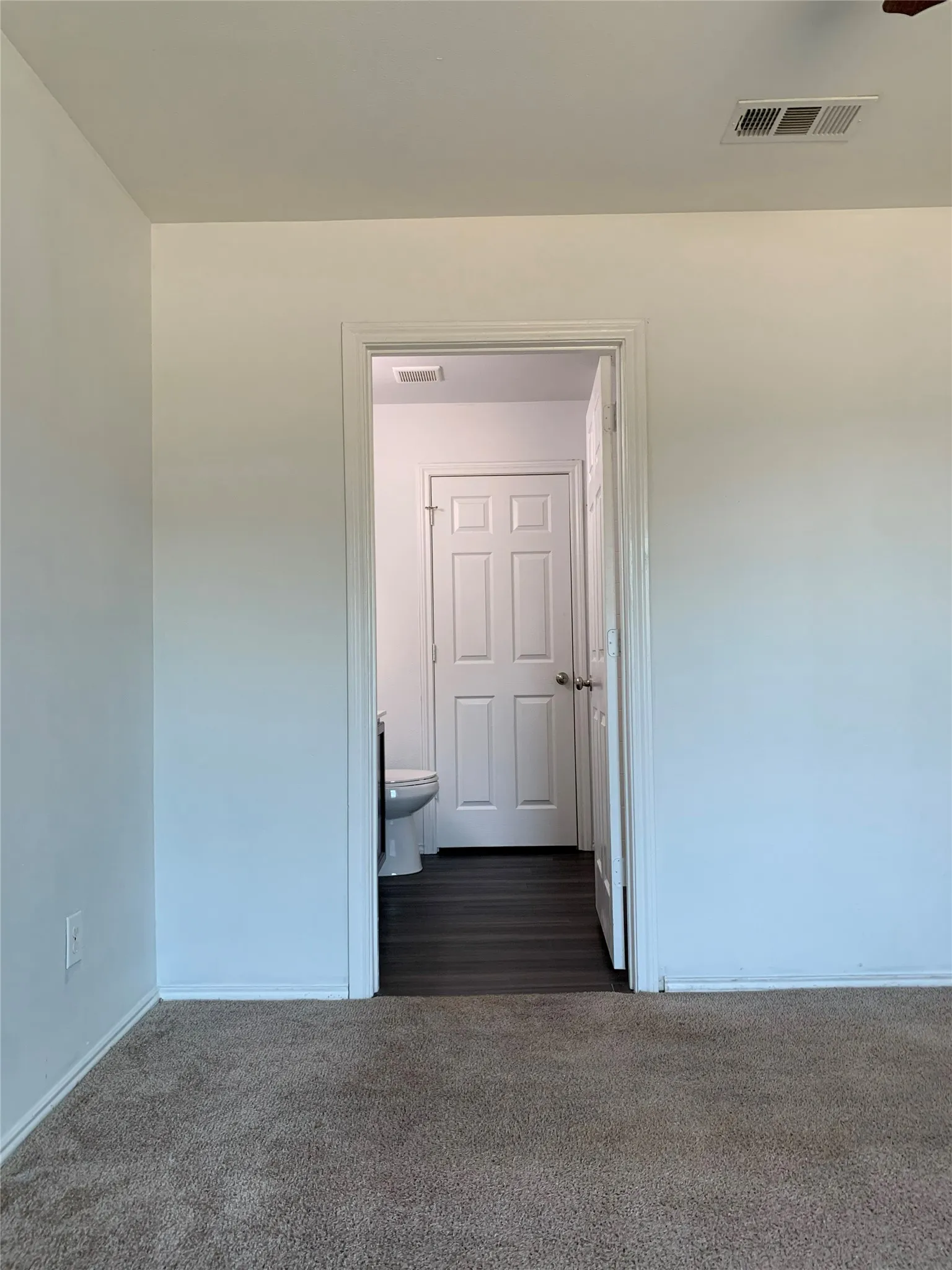 Single Family Residence For Sale in Dallas County , 3541 Toronto Street, Dallas, Texas 75212, 4 Bedroom, 2 Bathroom, 1 Garage spaces, 1,312 Sqft, built in 2016, mls#21377650, Real Estate Agent in Dallas, Homes For Sale in Dallas county, Homes For Sale in Dallas, Realtor in Dallas Texas, Real Estate Brokerage Independent Realty Texas, Luminita Cordes Realtor