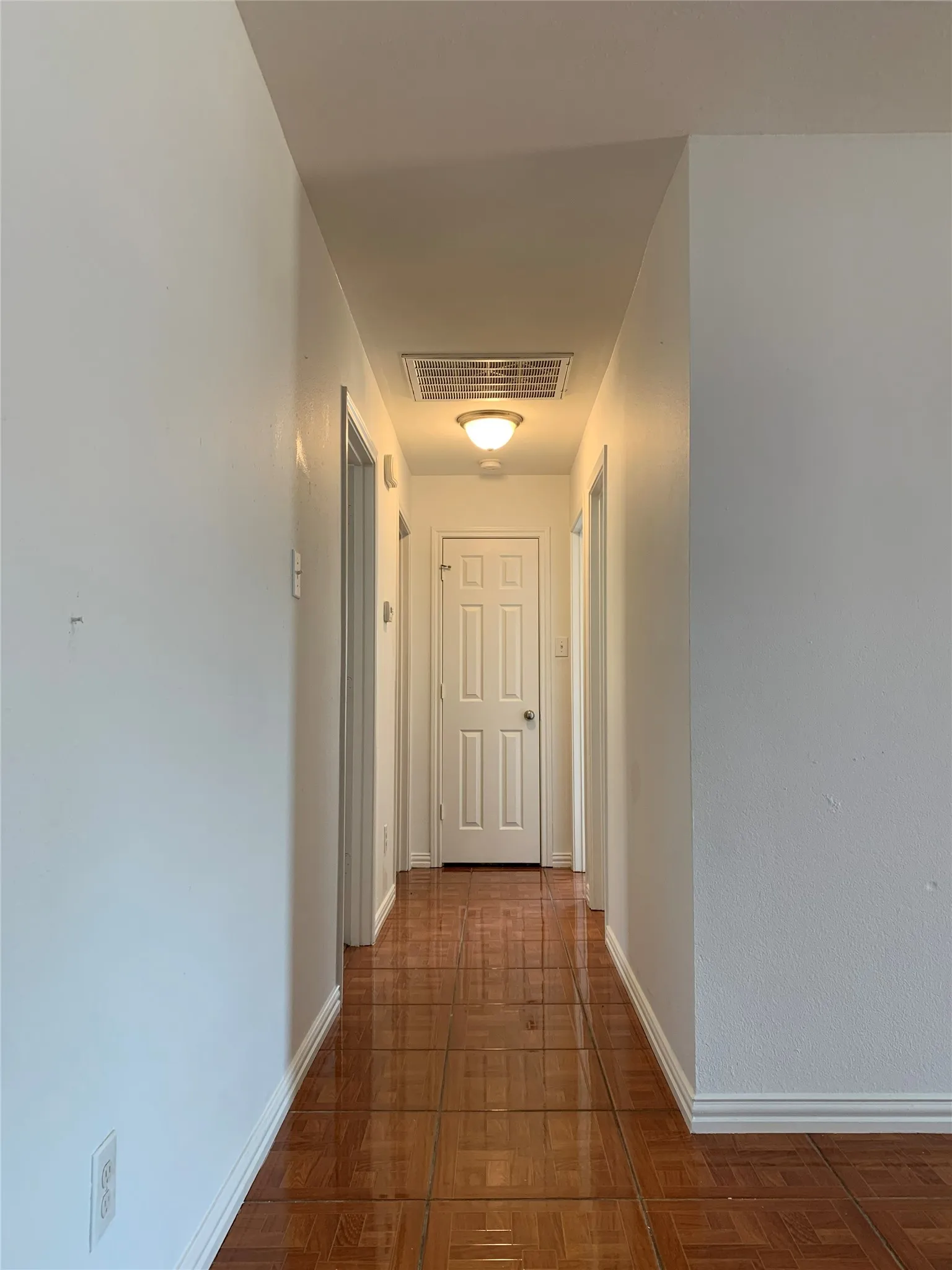 Single Family Residence For Sale in Dallas County , 3541 Toronto Street, Dallas, Texas 75212, 4 Bedroom, 2 Bathroom, 1 Garage spaces, 1,312 Sqft, built in 2016, mls#21377650, Real Estate Agent in Dallas, Homes For Sale in Dallas county, Homes For Sale in Dallas, Realtor in Dallas Texas, Real Estate Brokerage Independent Realty Texas, Luminita Cordes Realtor