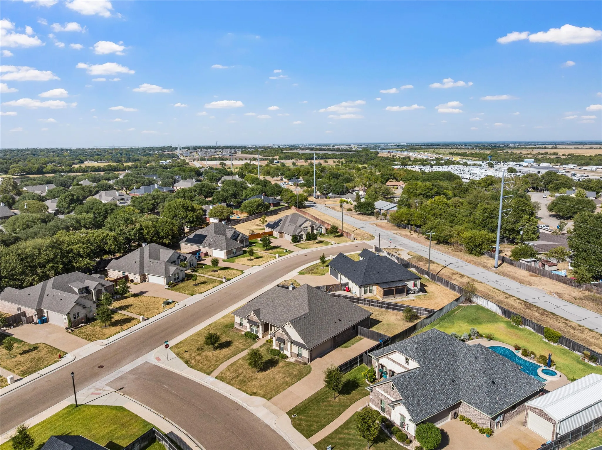 Single Family Residence For Sale in Mc Lennan County , 800 Gallant Fox Road, Hewitt, Texas 76643, 4 Bedroom, 3 Bathroom, 2 Garage spaces, 2,197 Sqft, built in 2020, mls#21377809, Real Estate Agent in Hewitt, Homes For Sale in Mc Lennan county, Homes For Sale in Hewitt, Realtor in Hewitt Texas, Real Estate Brokerage Independent Realty Texas, Luminita Cordes Realtor