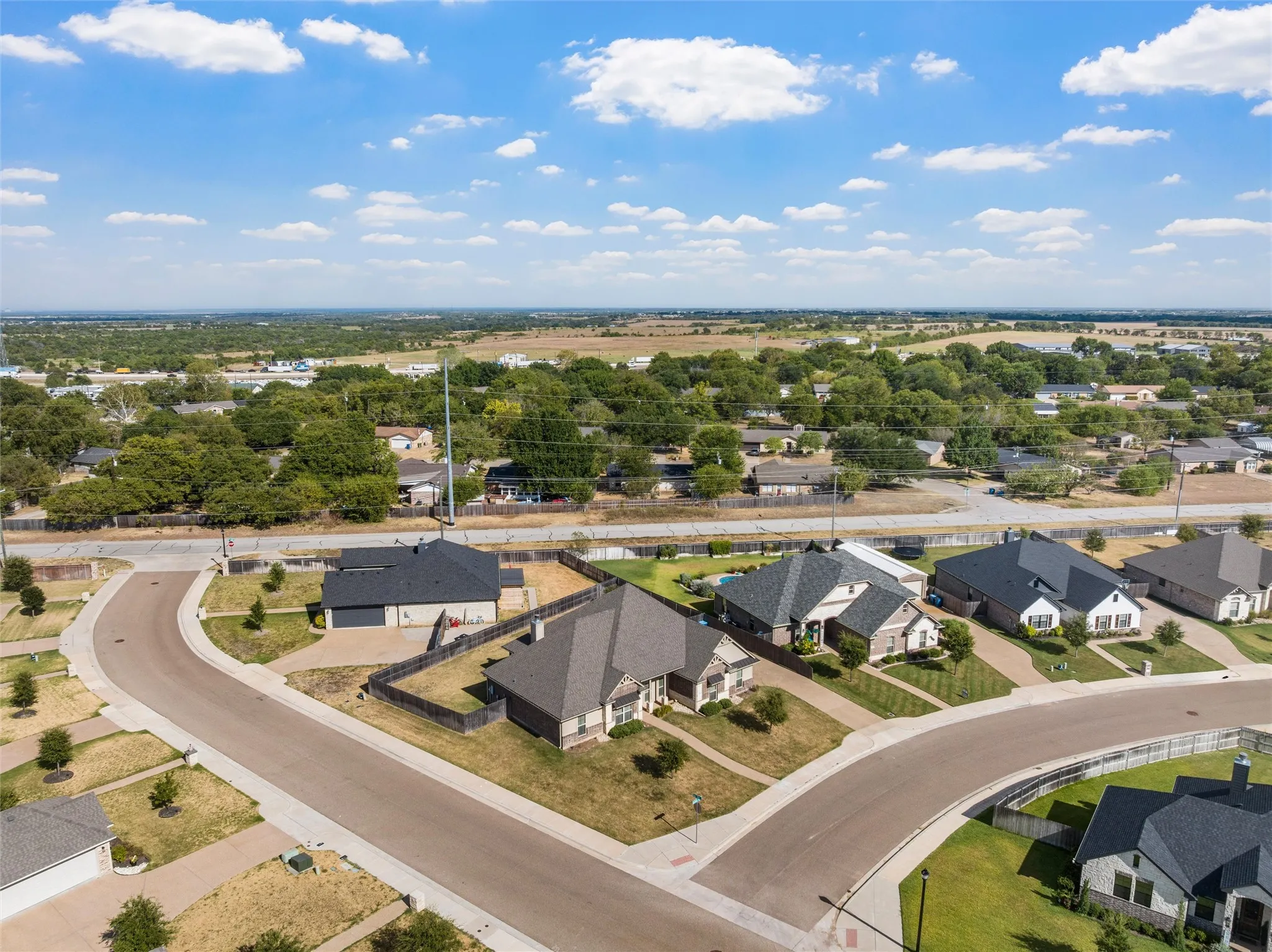 Single Family Residence For Sale in Mc Lennan County , 800 Gallant Fox Road, Hewitt, Texas 76643, 4 Bedroom, 3 Bathroom, 2 Garage spaces, 2,197 Sqft, built in 2020, mls#21377809, Real Estate Agent in Hewitt, Homes For Sale in Mc Lennan county, Homes For Sale in Hewitt, Realtor in Hewitt Texas, Real Estate Brokerage Independent Realty Texas, Luminita Cordes Realtor
