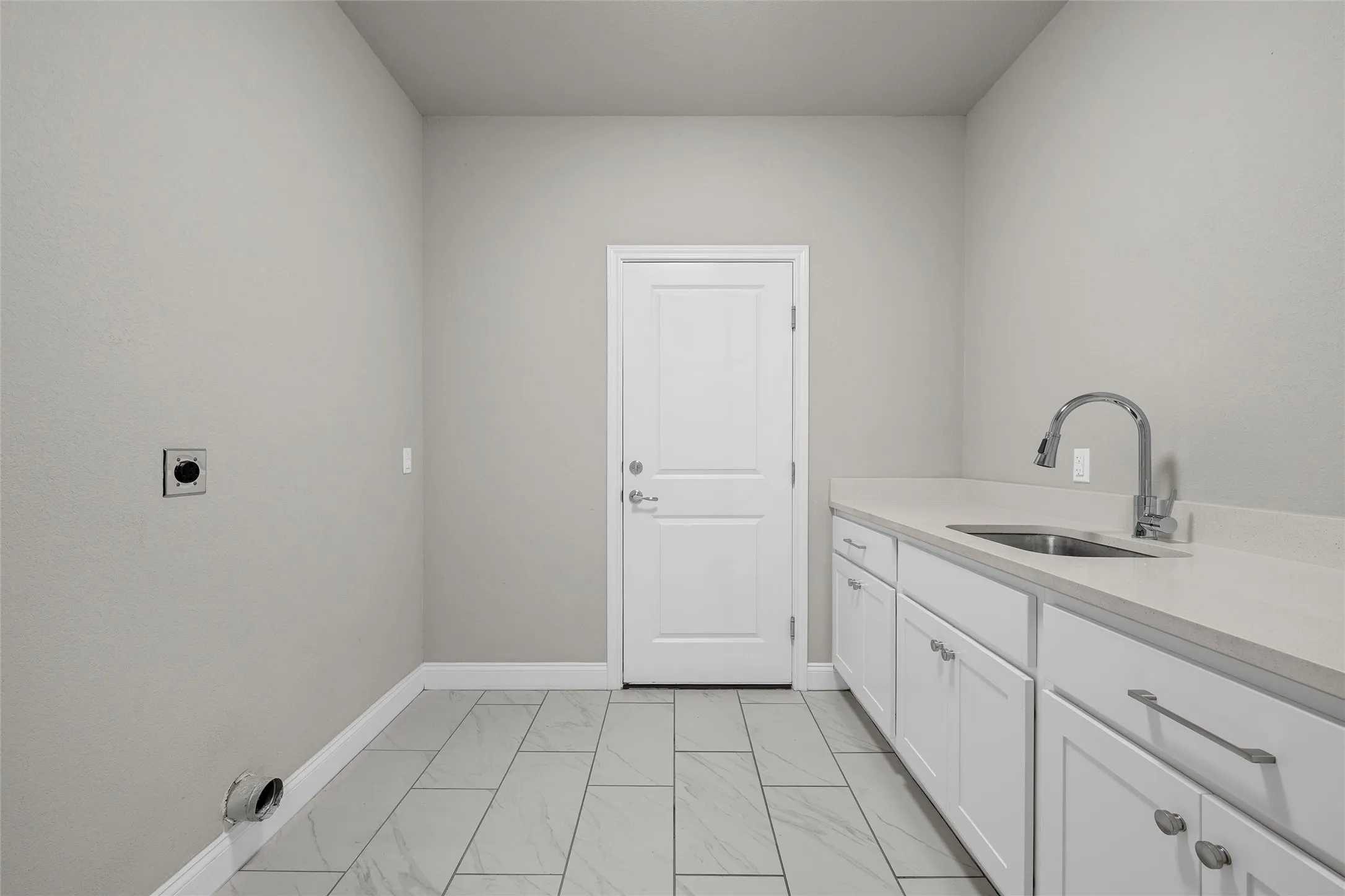 Single Family Residence For Sale in Mc Lennan County , 800 Gallant Fox Road, Hewitt, Texas 76643, 4 Bedroom, 3 Bathroom, 2 Garage spaces, 2,197 Sqft, built in 2020, mls#21377809, Real Estate Agent in Hewitt, Homes For Sale in Mc Lennan county, Homes For Sale in Hewitt, Realtor in Hewitt Texas, Real Estate Brokerage Independent Realty Texas, Luminita Cordes Realtor