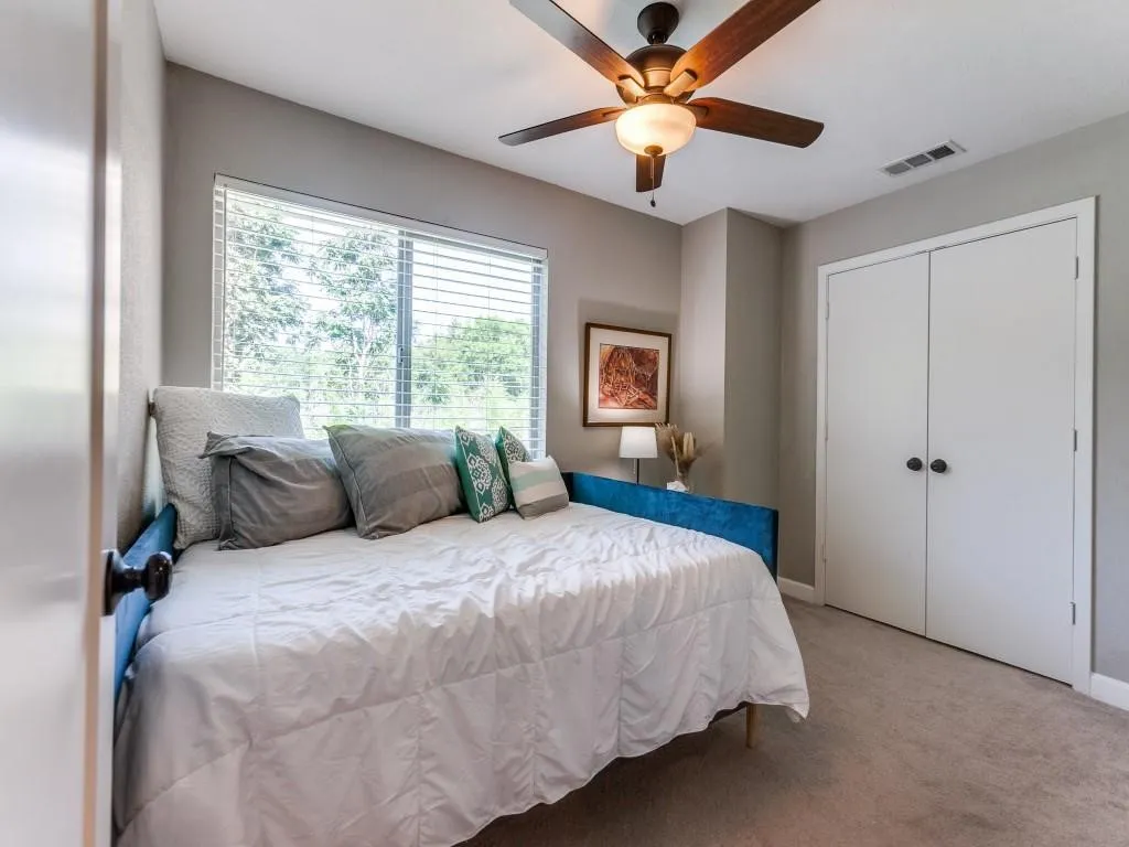 Single Family Residence For Sale in Dallas County , 12235 Treeview Lane, Farmers Branch, Texas 75234, 4 Bedroom, 4 Bathroom, 2 Garage spaces, 2,422 Sqft, built in 1963, mls#21377886, Real Estate Agent in Farmers Branch, Homes For Sale in Dallas county, Homes For Sale in Farmers Branch, Realtor in Farmers Branch Texas, Real Estate Brokerage Independent Realty Texas, Luminita Cordes Realtor