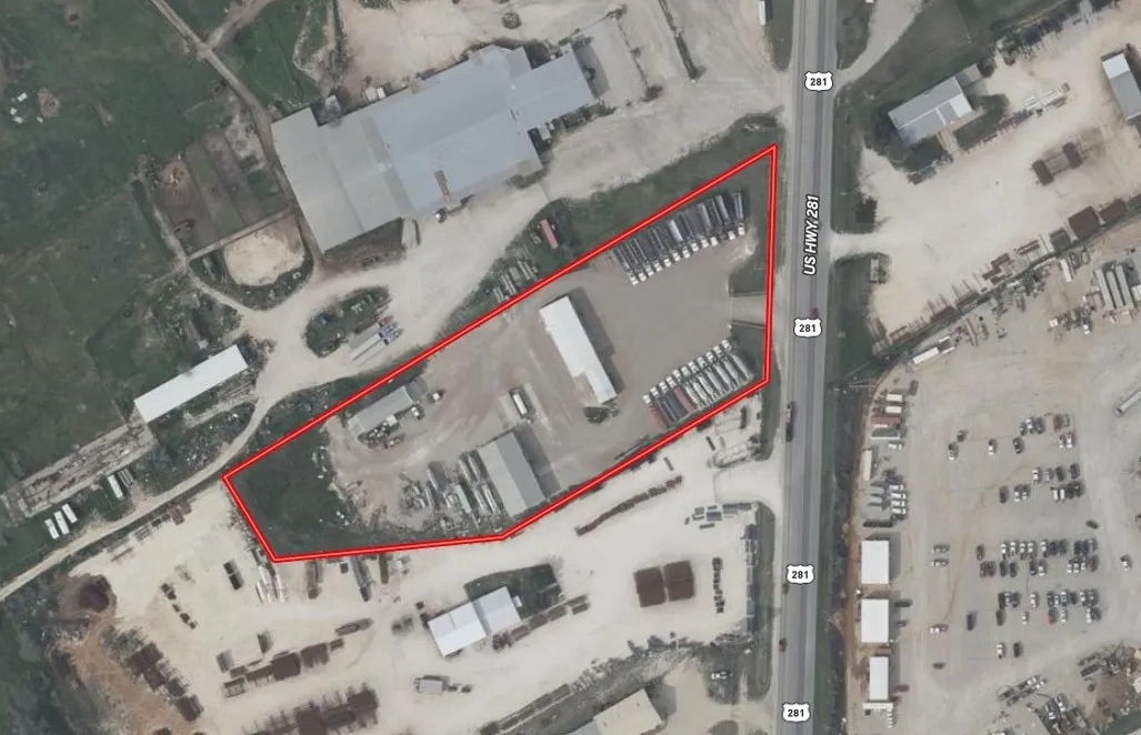 Industrial For Rent in Erath County , 3533 N US 281, Stephenville, Texas 76401, 0, 0, Garage spaces, 11,550 Sqft, built in 1993, mls#21376445, Real Estate Agent in Stephenville, Homes For Rent in Erath county, Homes For Rent in Stephenville, Realtor in Stephenville Texas, Real Estate Brokerage Independent Realty Texas, Luminita Cordes Realtor