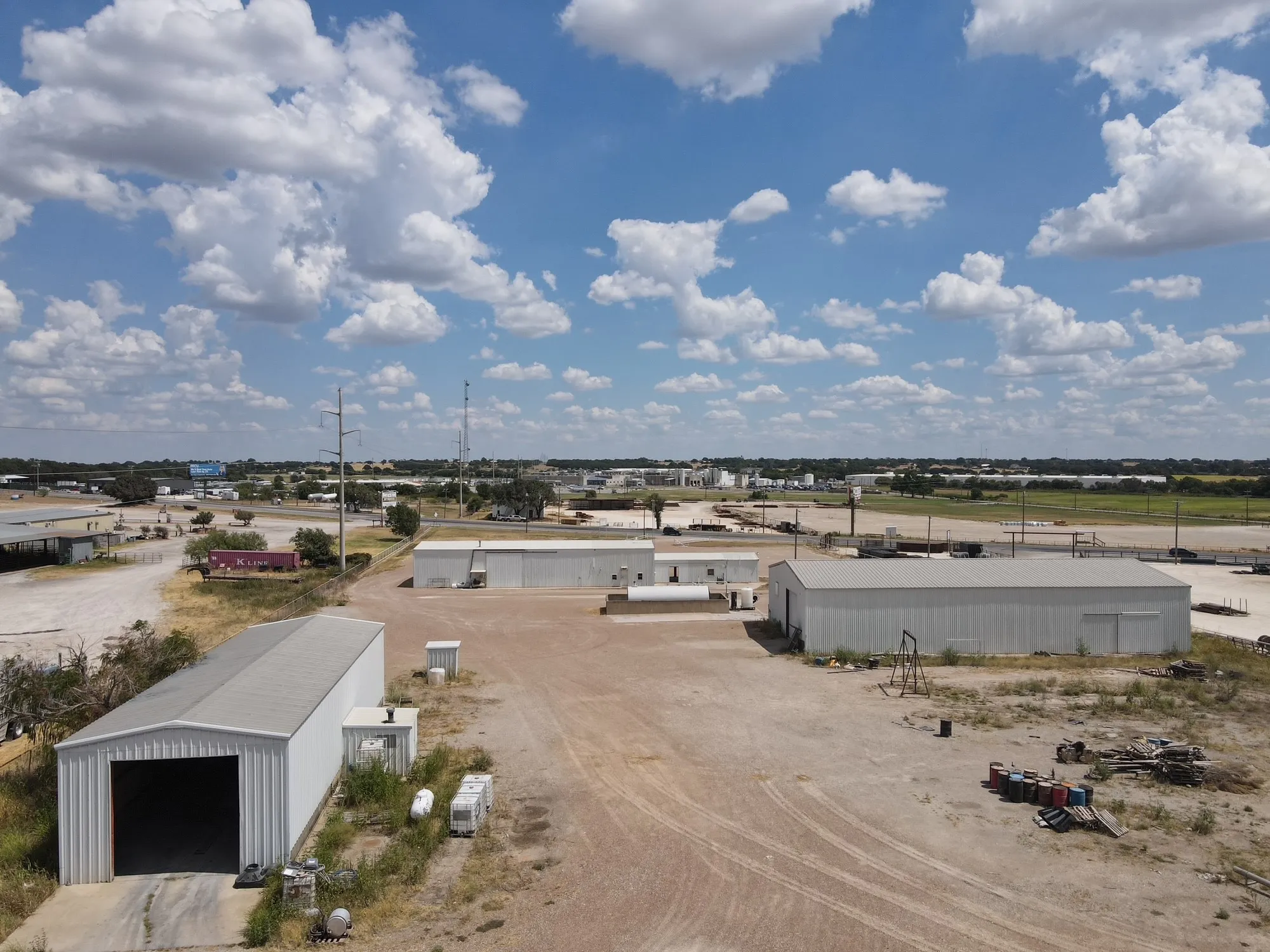 Industrial For Rent in Erath County , 3533 N US 281, Stephenville, Texas 76401, 0, 0, Garage spaces, 11,550 Sqft, built in 1993, mls#21376445, Real Estate Agent in Stephenville, Homes For Rent in Erath county, Homes For Rent in Stephenville, Realtor in Stephenville Texas, Real Estate Brokerage Independent Realty Texas, Luminita Cordes Realtor