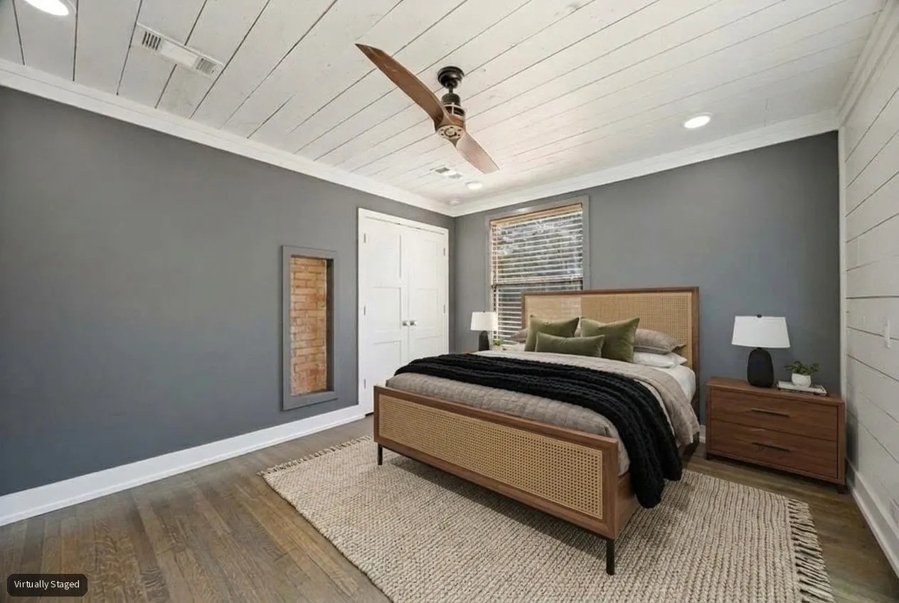 Single Family Residence For Sale in Grayson County , 1530 W Chestnut Street, Denison, Texas 75020, 2 Bedroom, 1 Bathroom, Garage spaces, 908 Sqft, built in 1940, mls#21365141, Real Estate Agent in Denison, Homes For Sale in Grayson county, Homes For Sale in Denison, Realtor in Denison Texas, Real Estate Brokerage Independent Realty Texas, Luminita Cordes Realtor