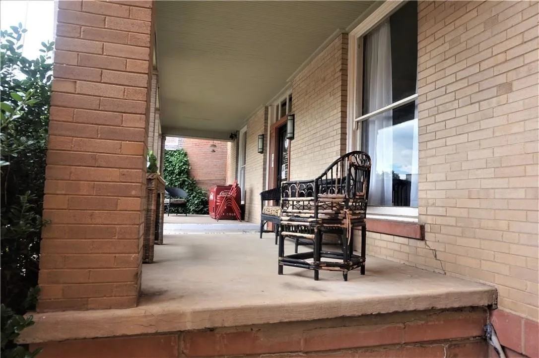 Office For Rent in Grayson County , 611 Main Street, Denison, Texas 75020, 0, 0, Garage spaces, 0 Sqft, built in 1920, mls#21377587, Real Estate Agent in Denison, Homes For Rent in Grayson county, Homes For Rent in Denison, Realtor in Denison Texas, Real Estate Brokerage Independent Realty Texas, Luminita Cordes Realtor