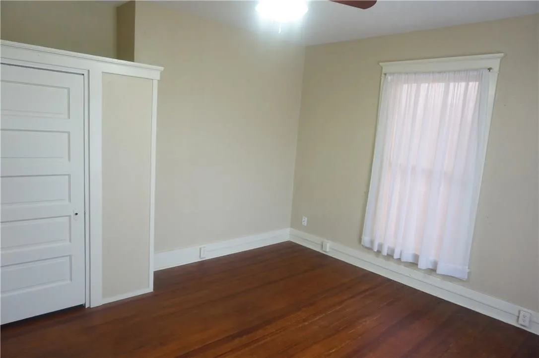 Office For Rent in Grayson County , 611 Main Street, Denison, Texas 75020, 0, 0, Garage spaces, 0 Sqft, built in 1920, mls#21377587, Real Estate Agent in Denison, Homes For Rent in Grayson county, Homes For Rent in Denison, Realtor in Denison Texas, Real Estate Brokerage Independent Realty Texas, Luminita Cordes Realtor