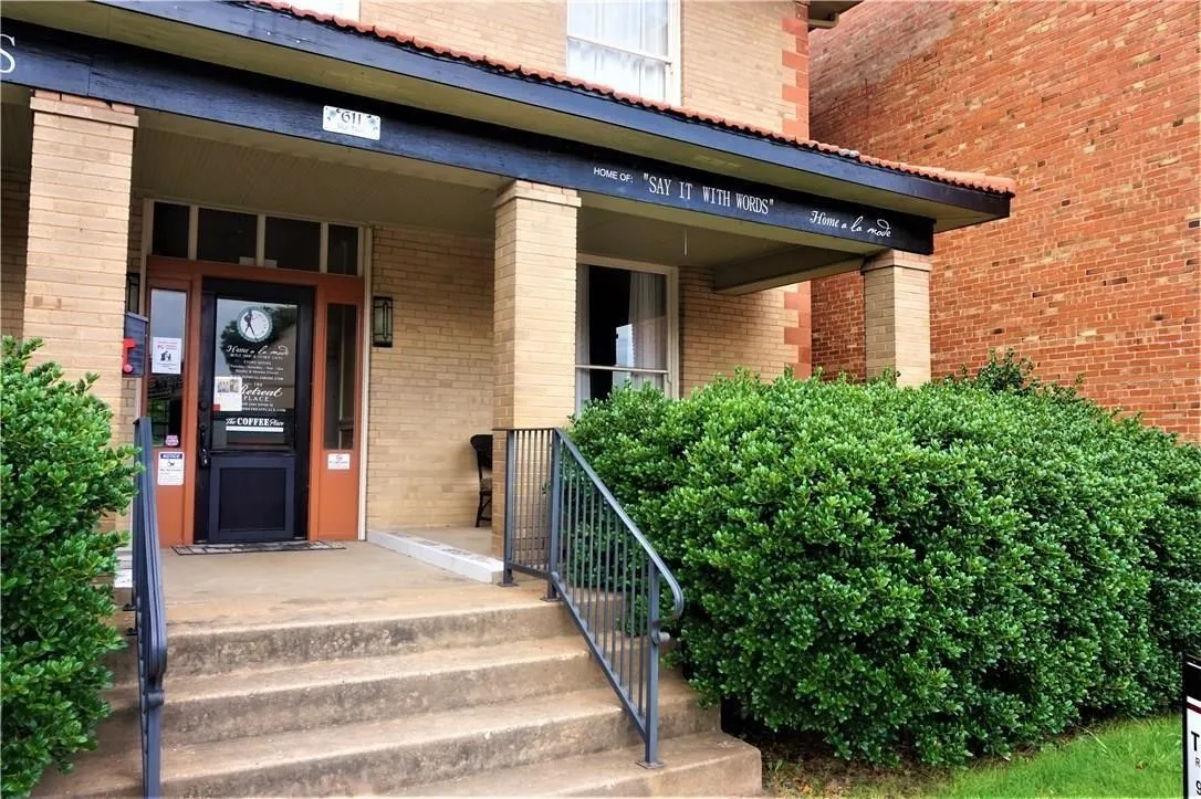 Office For Rent in Grayson County , 611 Main Street, Denison, Texas 75020, 0, 0, Garage spaces, 0 Sqft, built in 1920, mls#21377587, Real Estate Agent in Denison, Homes For Rent in Grayson county, Homes For Rent in Denison, Realtor in Denison Texas, Real Estate Brokerage Independent Realty Texas, Luminita Cordes Realtor