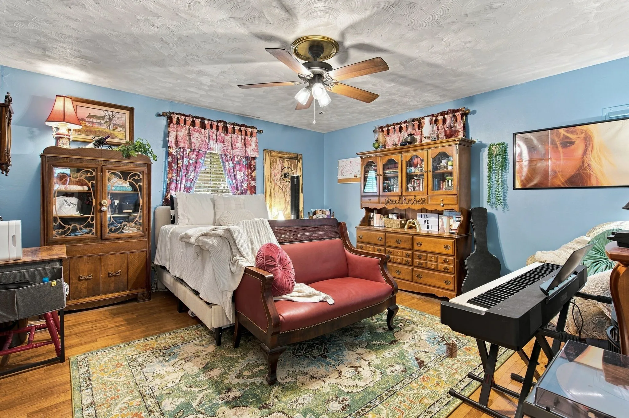 Single Family Residence For Sale in Montague County , 1561 Fm 1816, Bowie, Texas 76230, 3 Bedroom, 2 Bathroom, 1 Garage spaces, 1,232 Sqft, built in 1953, mls#21377176, Real Estate Agent in Bowie, Homes For Sale in Montague county, Homes For Sale in Bowie, Realtor in Bowie Texas, Real Estate Brokerage Independent Realty Texas, Luminita Cordes Realtor