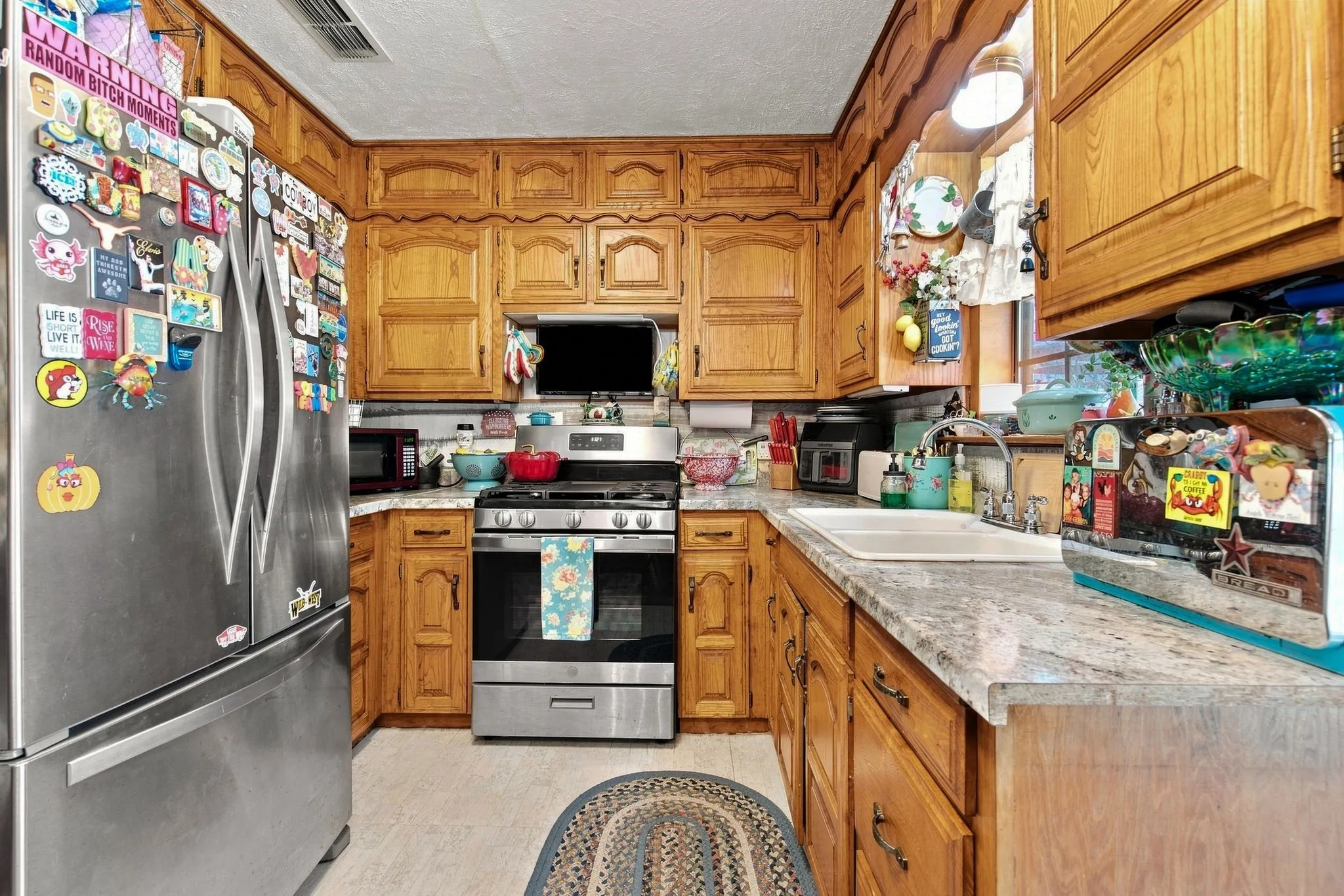 Single Family Residence For Sale in Montague County , 1561 Fm 1816, Bowie, Texas 76230, 3 Bedroom, 2 Bathroom, 1 Garage spaces, 1,232 Sqft, built in 1953, mls#21377176, Real Estate Agent in Bowie, Homes For Sale in Montague county, Homes For Sale in Bowie, Realtor in Bowie Texas, Real Estate Brokerage Independent Realty Texas, Luminita Cordes Realtor