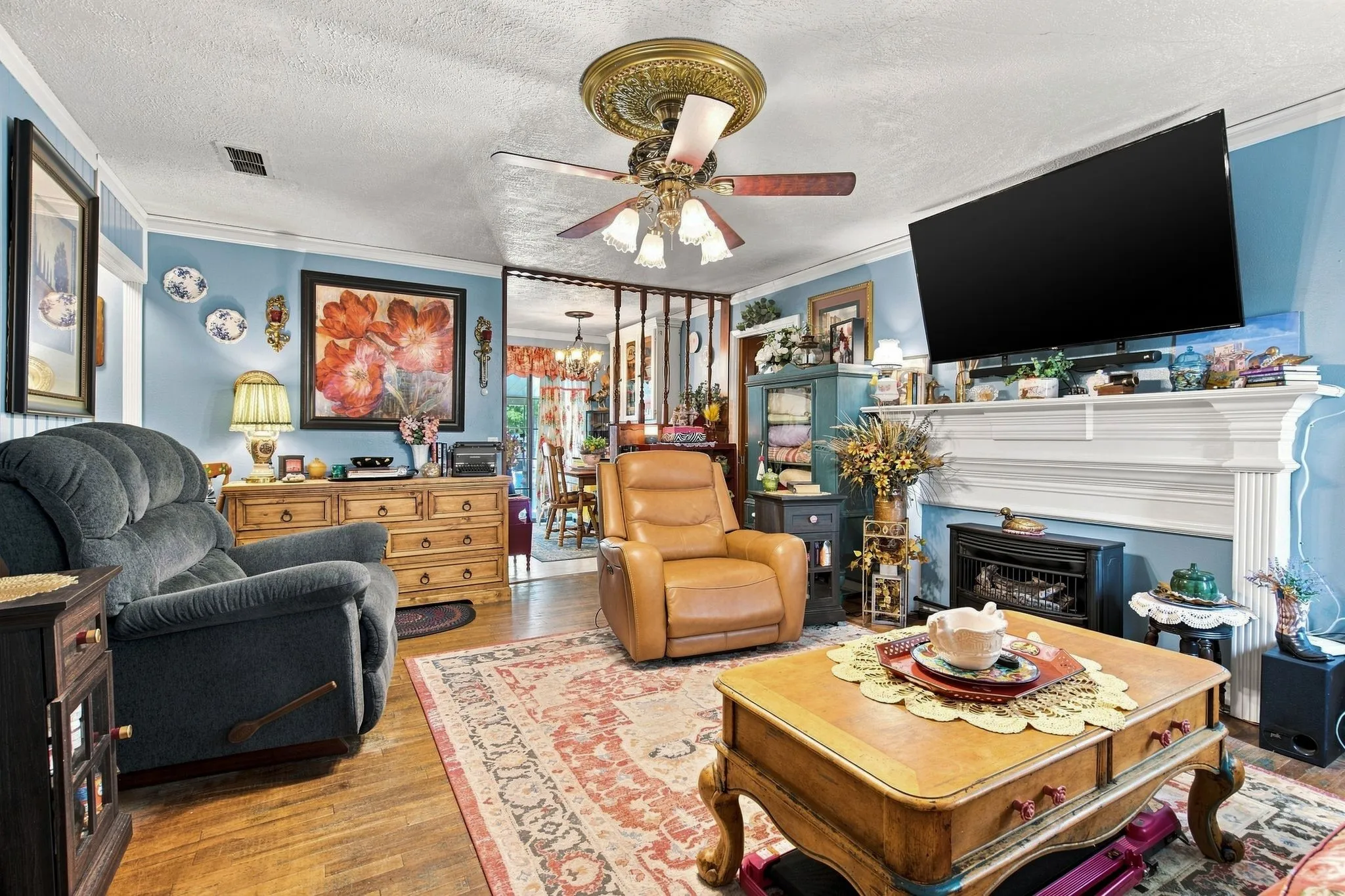 Single Family Residence For Sale in Montague County , 1561 Fm 1816, Bowie, Texas 76230, 3 Bedroom, 2 Bathroom, 1 Garage spaces, 1,232 Sqft, built in 1953, mls#21377176, Real Estate Agent in Bowie, Homes For Sale in Montague county, Homes For Sale in Bowie, Realtor in Bowie Texas, Real Estate Brokerage Independent Realty Texas, Luminita Cordes Realtor