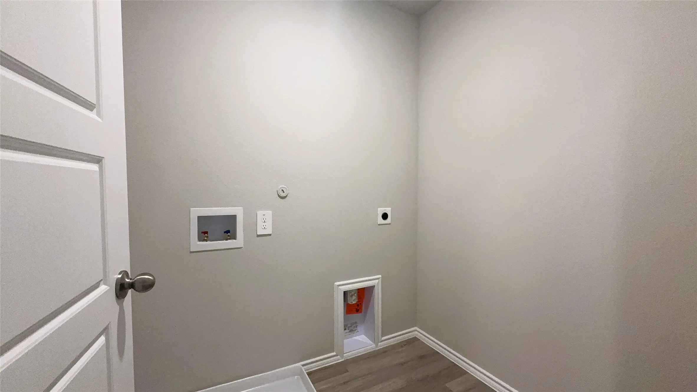 All Home and community information, including pricing, included features, terms, availability and amenities, are subject to change at any time without notice or obligation. All Drawings, pictures, photographs, video, square footages, floor plans, elevations, features, colors and sizes are approximate for illustration purposes only and will vary from the homes as built.
