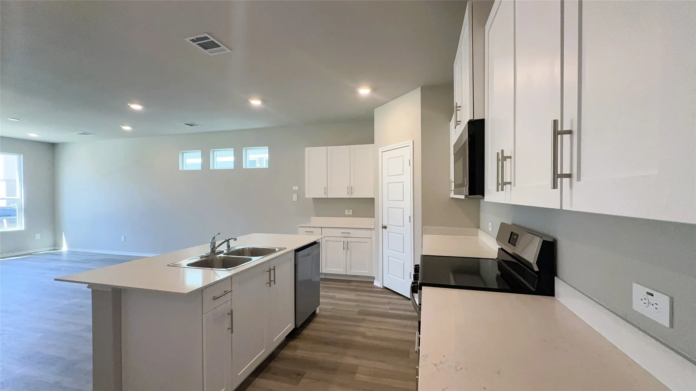 Single Family Residence For Sale in Tarrant County , 2948 MAPLE ORCHARD Lane, Fort Worth, Texas 76140, 3 Bedroom, 3 Bathroom, 2 Garage spaces, 1,706 Sqft, built in 2026, mls#21377654, Real Estate Agent in Fort Worth, Homes For Sale in Tarrant county, Homes For Sale in Fort Worth, Realtor in Fort Worth Texas, Real Estate Brokerage Independent Realty Texas, Luminita Cordes Realtor