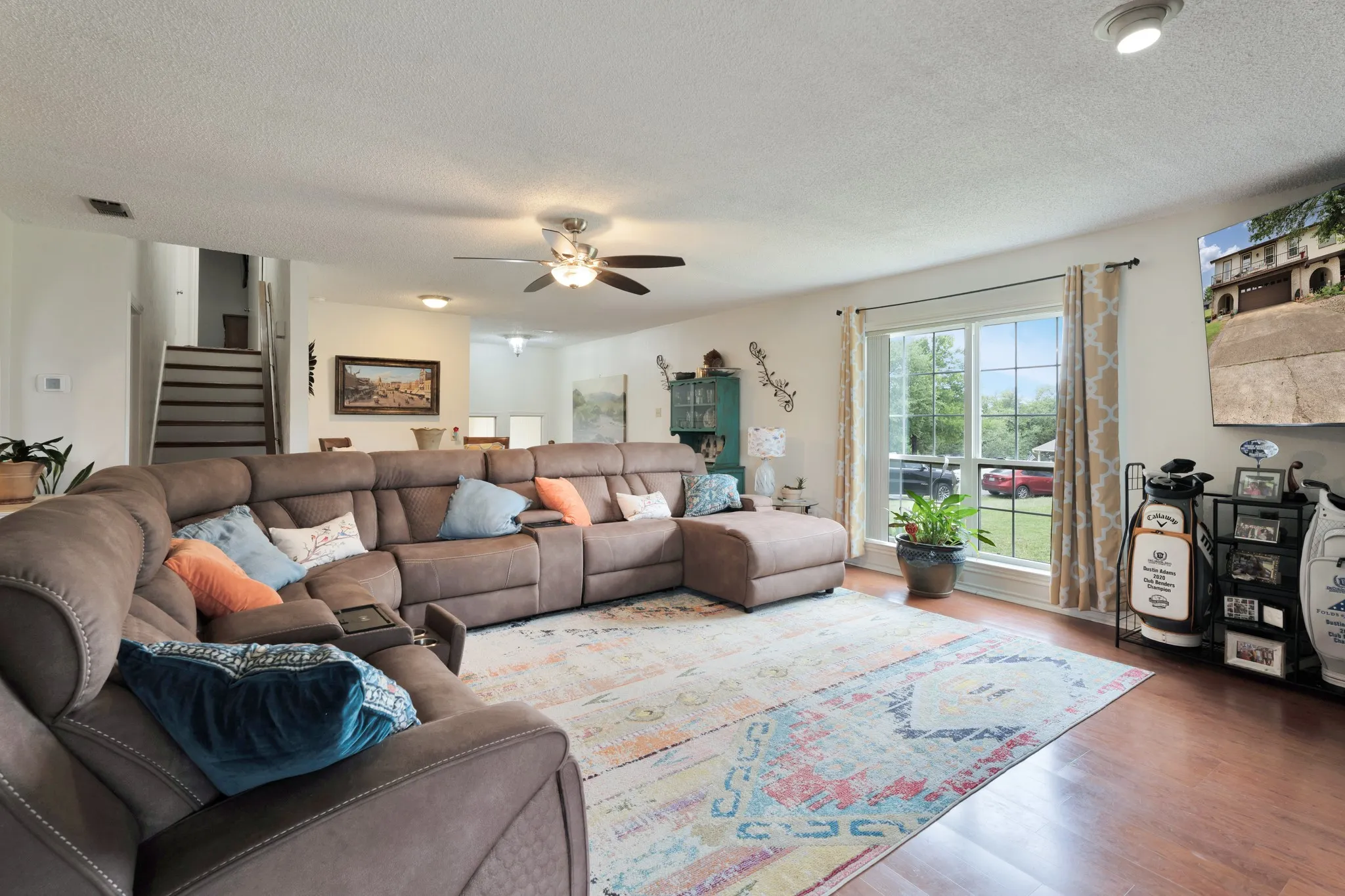 Townhouse For Rent in Hood County , 4507 Overlook Court, Granbury, Texas 76049, 2 Bedroom, 3 Bathroom, 2 Garage spaces, 1,530 Sqft, built in 1975, mls#21376221, Real Estate Agent in Granbury, Homes For Rent in Hood county, Homes For Rent in Granbury, Realtor in Granbury Texas, Real Estate Brokerage Independent Realty Texas, Luminita Cordes Realtor
