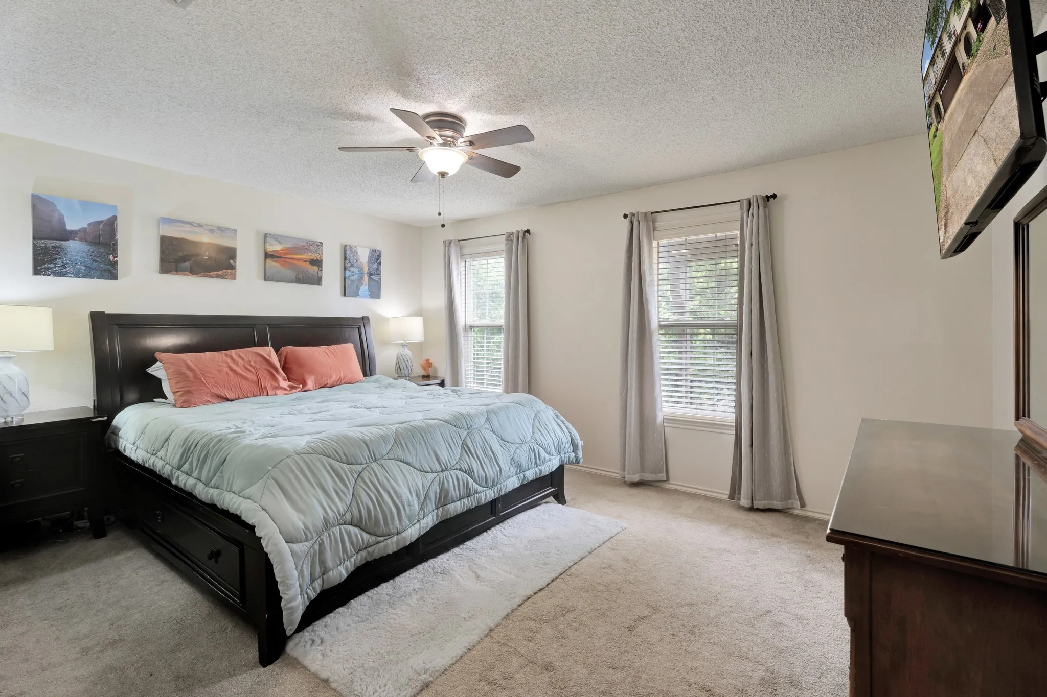 Townhouse For Rent in Hood County , 4507 Overlook Court, Granbury, Texas 76049, 2 Bedroom, 3 Bathroom, 2 Garage spaces, 1,530 Sqft, built in 1975, mls#21376221, Real Estate Agent in Granbury, Homes For Rent in Hood county, Homes For Rent in Granbury, Realtor in Granbury Texas, Real Estate Brokerage Independent Realty Texas, Luminita Cordes Realtor