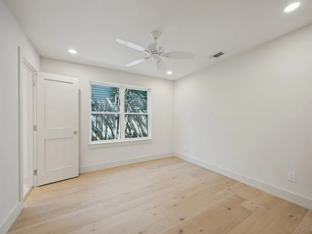 Single Family Residence For Sale in Tarrant County , 4008 Tamworth Road, Fort Worth, Texas 76116, 4 Bedroom, 5 Bathroom, 3 Garage spaces, 3,826 Sqft, built in 2026, mls#21360034, Real Estate Agent in Fort Worth, Homes For Sale in Tarrant county, Homes For Sale in Fort Worth, Realtor in Fort Worth Texas, Real Estate Brokerage Independent Realty Texas, Luminita Cordes Realtor