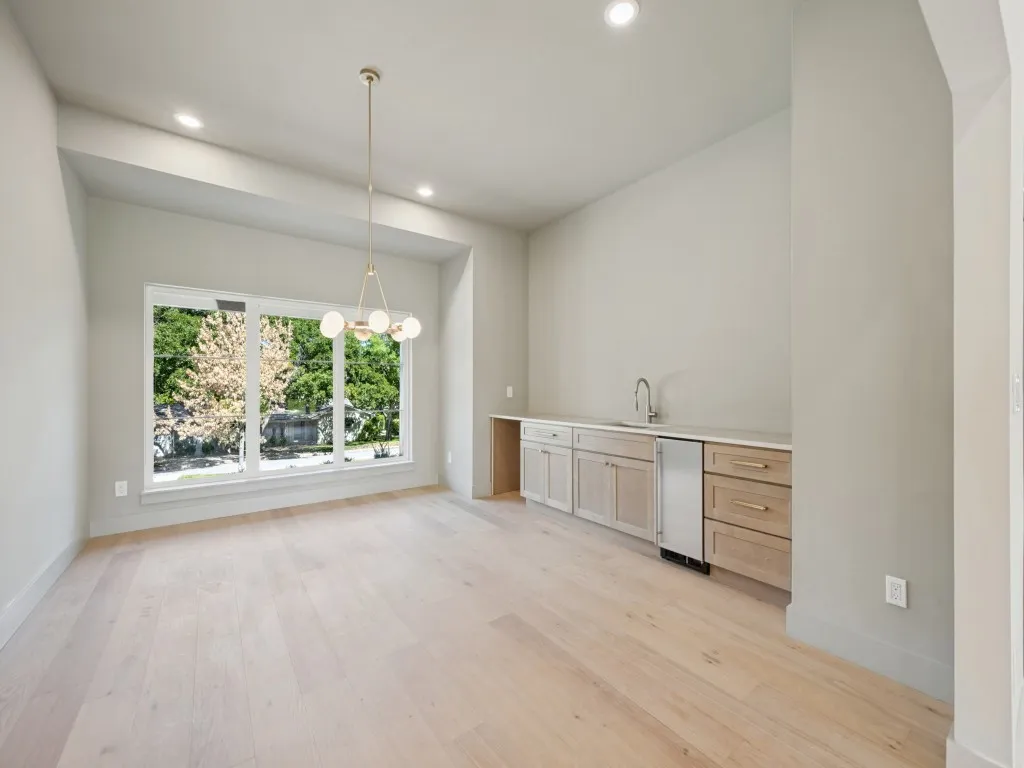 Single Family Residence For Sale in Tarrant County , 4008 Tamworth Road, Fort Worth, Texas 76116, 4 Bedroom, 5 Bathroom, 3 Garage spaces, 3,826 Sqft, built in 2026, mls#21360034, Real Estate Agent in Fort Worth, Homes For Sale in Tarrant county, Homes For Sale in Fort Worth, Realtor in Fort Worth Texas, Real Estate Brokerage Independent Realty Texas, Luminita Cordes Realtor
