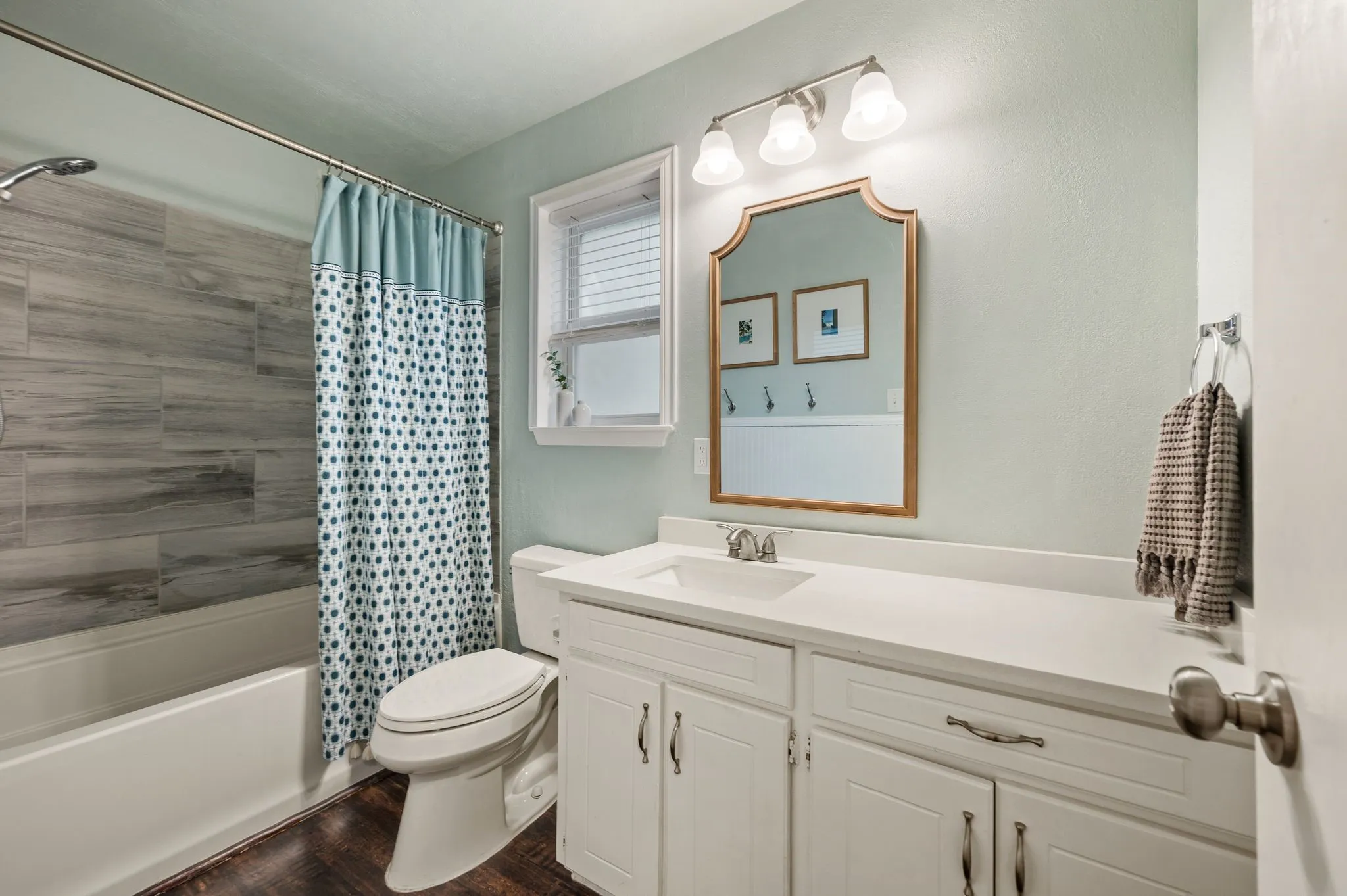 Single Family Residence For Sale in Tarrant County , 328 Cindy Street S, Keller, Texas 76248, 3 Bedroom, 2 Bathroom, 2 Garage spaces, 1,353 Sqft, built in 1985, mls#21376257, Real Estate Agent in Keller, Homes For Sale in Tarrant county, Homes For Sale in Keller, Realtor in Keller Texas, Real Estate Brokerage Independent Realty Texas, Luminita Cordes Realtor
