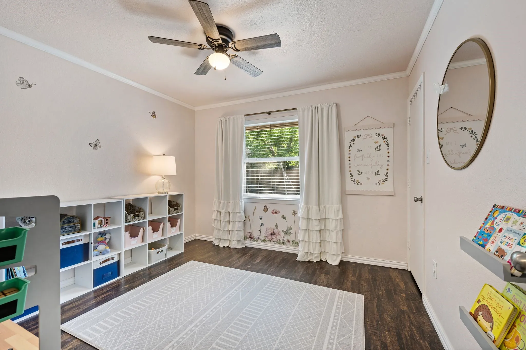 Single Family Residence For Sale in Tarrant County , 328 Cindy Street S, Keller, Texas 76248, 3 Bedroom, 2 Bathroom, 2 Garage spaces, 1,353 Sqft, built in 1985, mls#21376257, Real Estate Agent in Keller, Homes For Sale in Tarrant county, Homes For Sale in Keller, Realtor in Keller Texas, Real Estate Brokerage Independent Realty Texas, Luminita Cordes Realtor